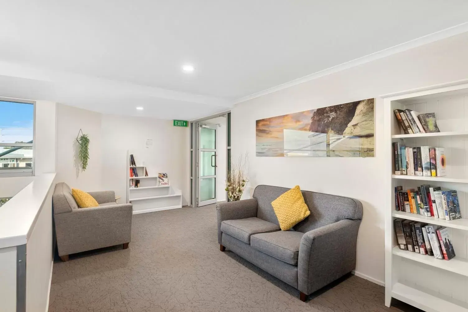 Library, Seating Area in Aristotles North Shore