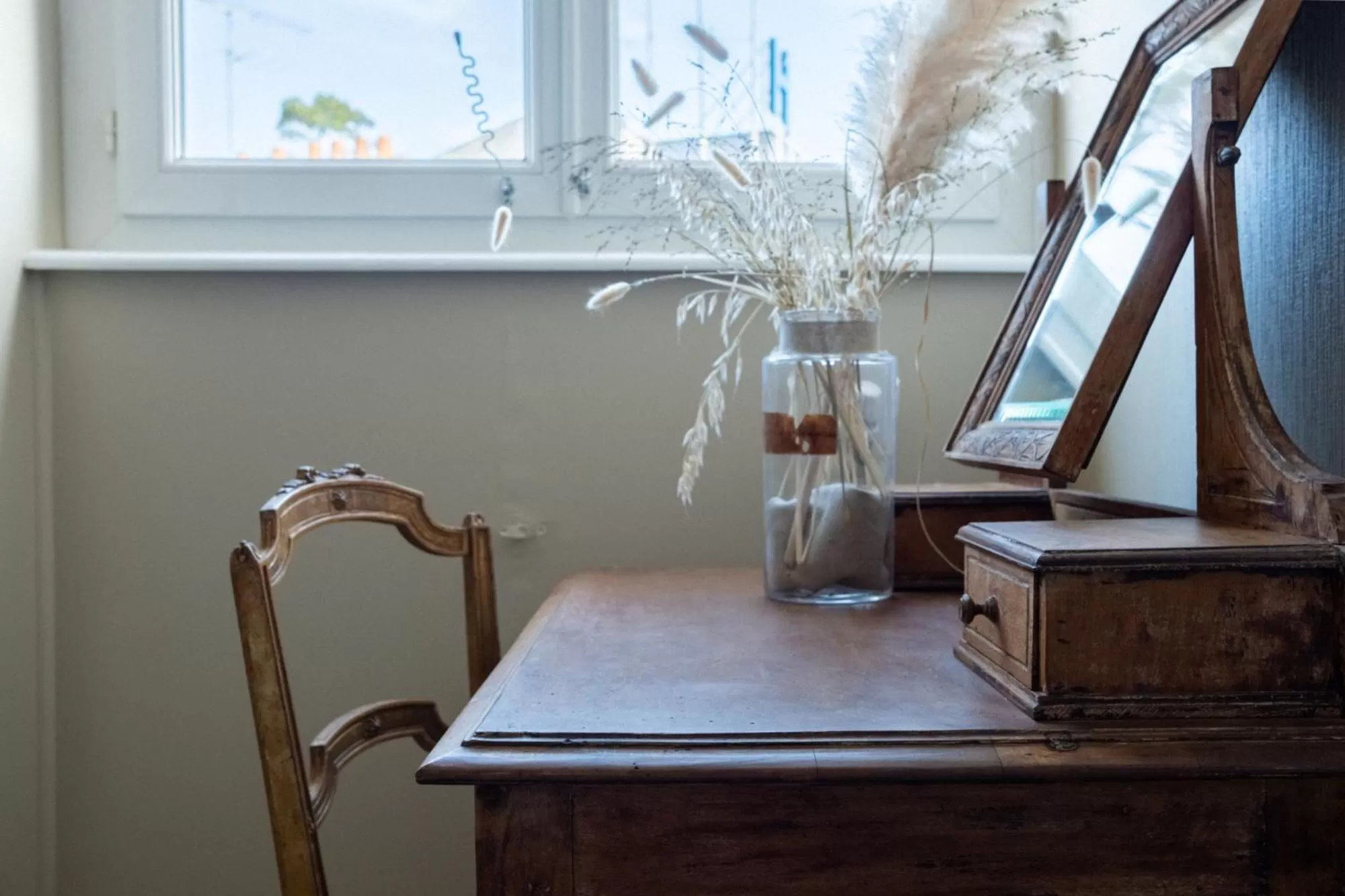 Decorative detail in Le Neptune