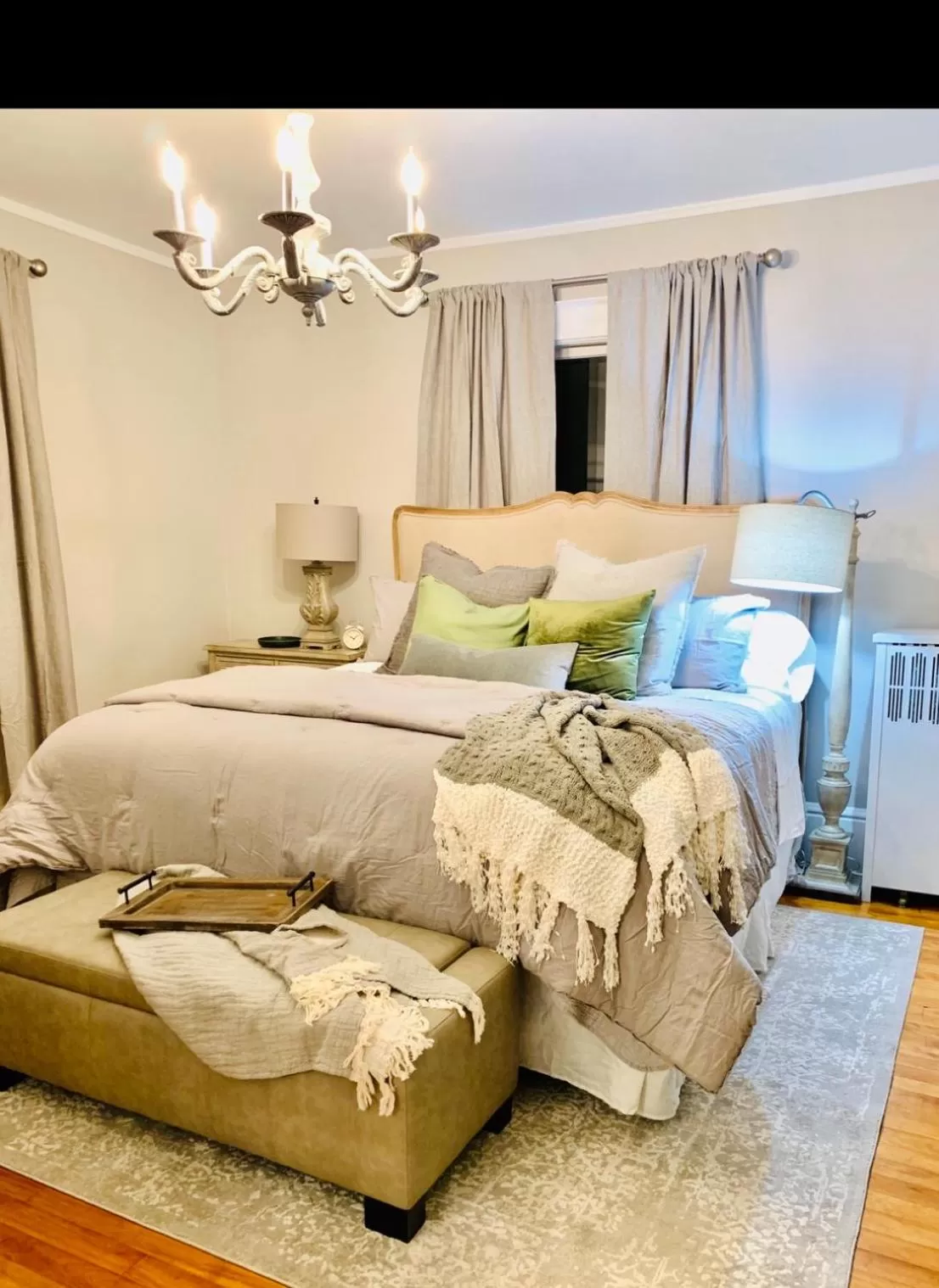 Bedroom, Bed in Vida Boutique Inn