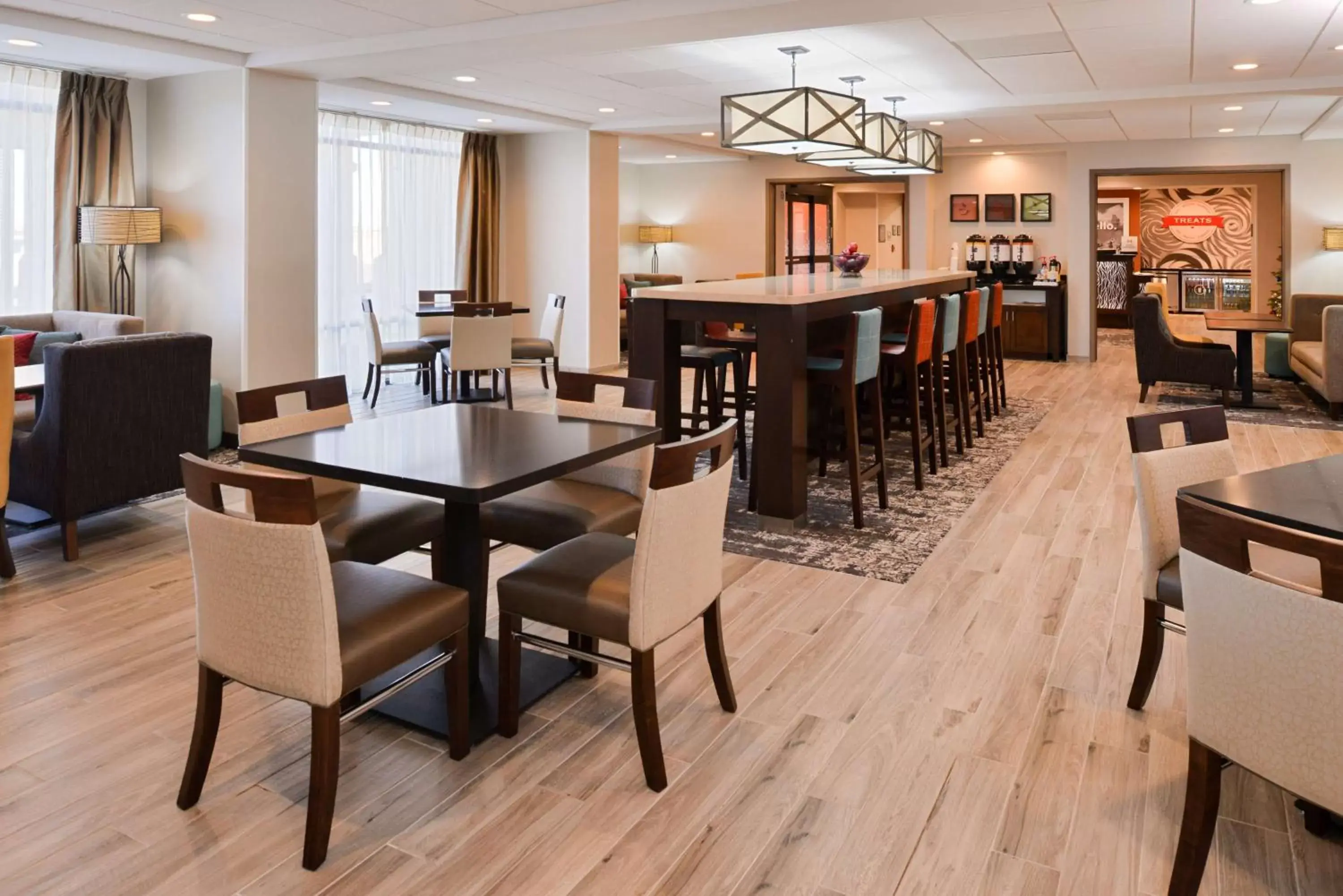 Lobby or reception, Restaurant/Places to Eat in Hampton Inn El Centro
