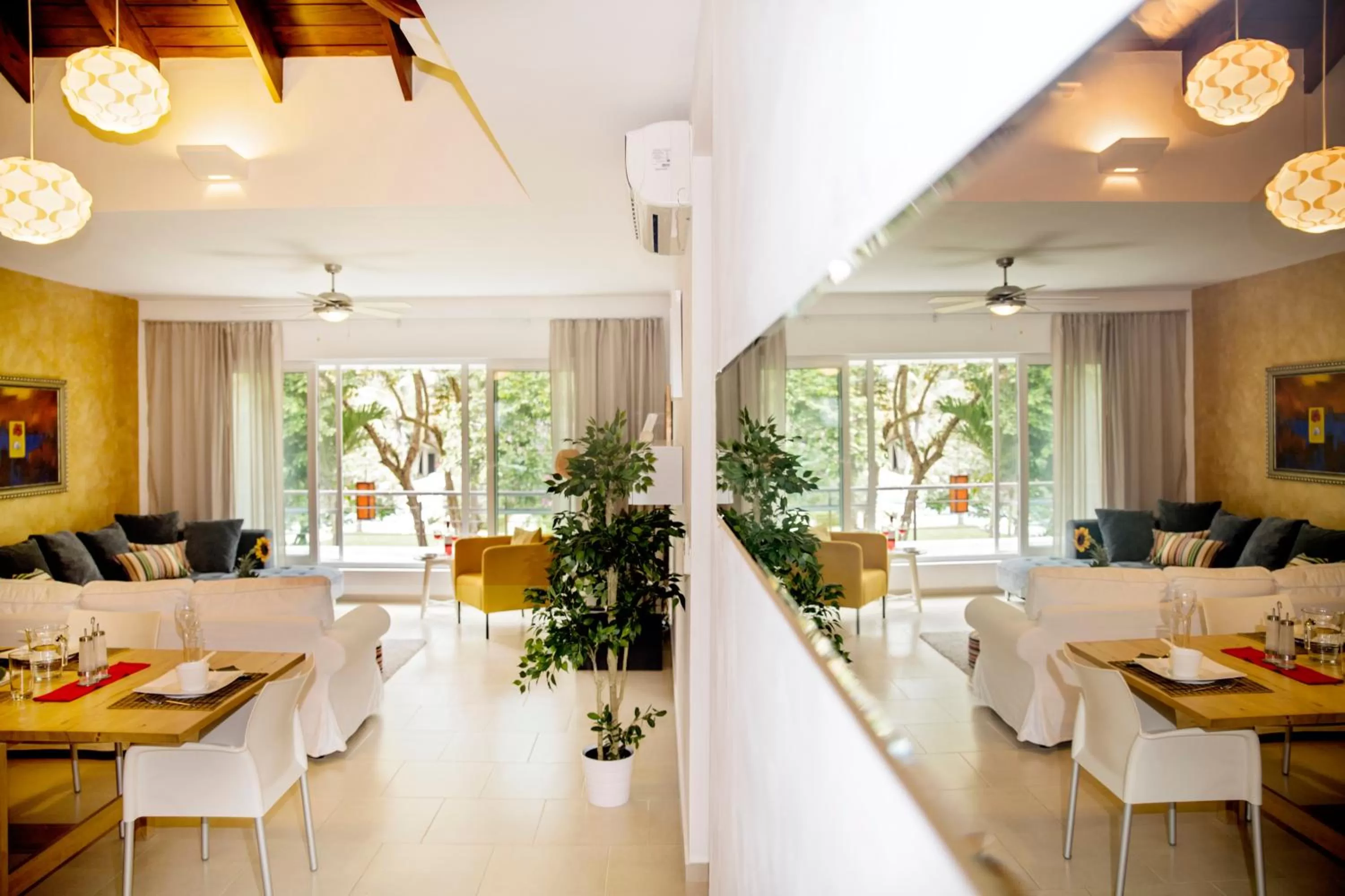 Living room in Instyle Residences at Infiniti Blu