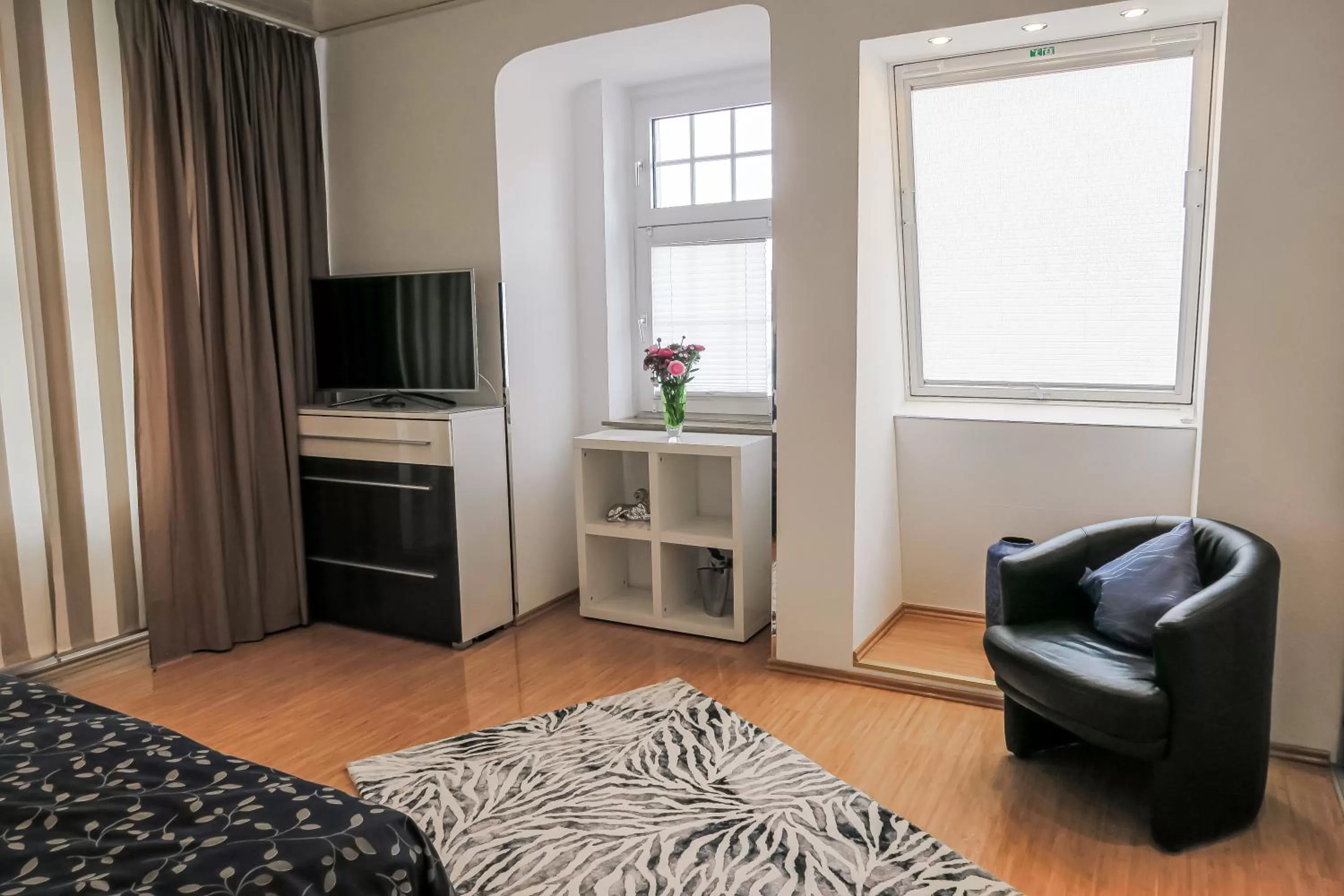 TV and multimedia, Bed in Hotel Service Apartments am Prinzenplatz - Superior