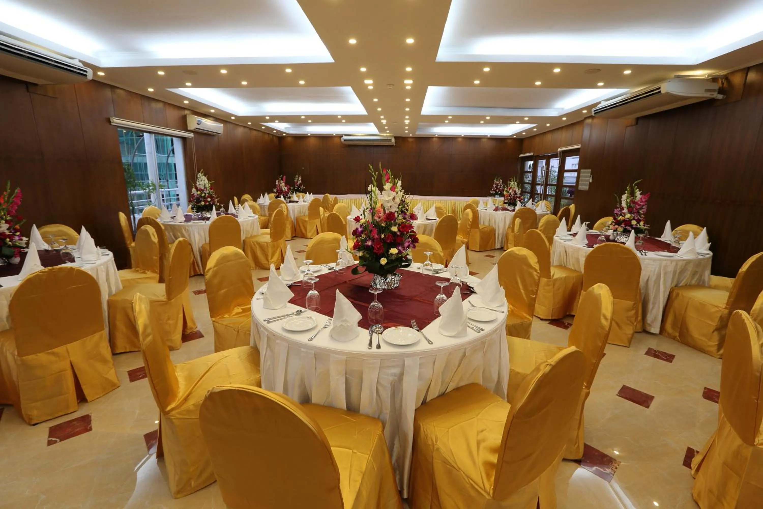Banquet/Function facilities in Nascent Gardenia Baridhara