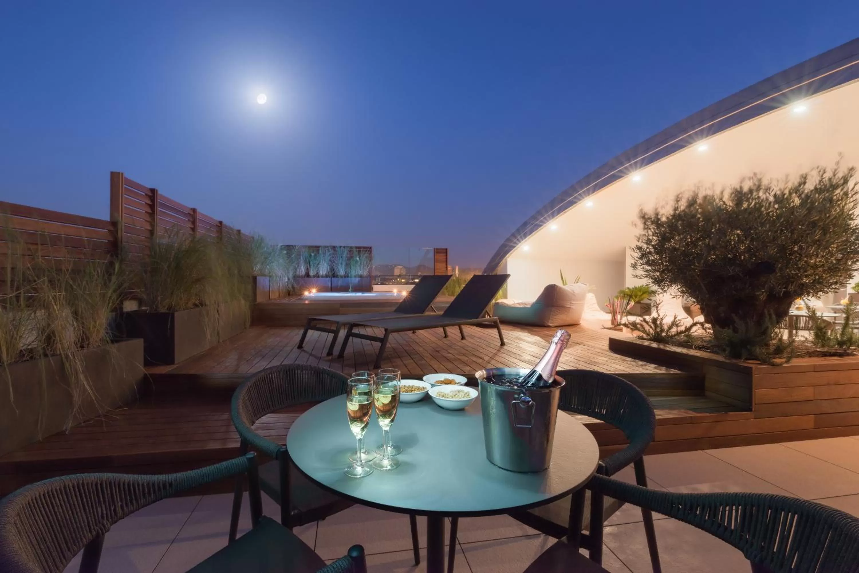 Hot Tub in Savhotel Fiera Bologna