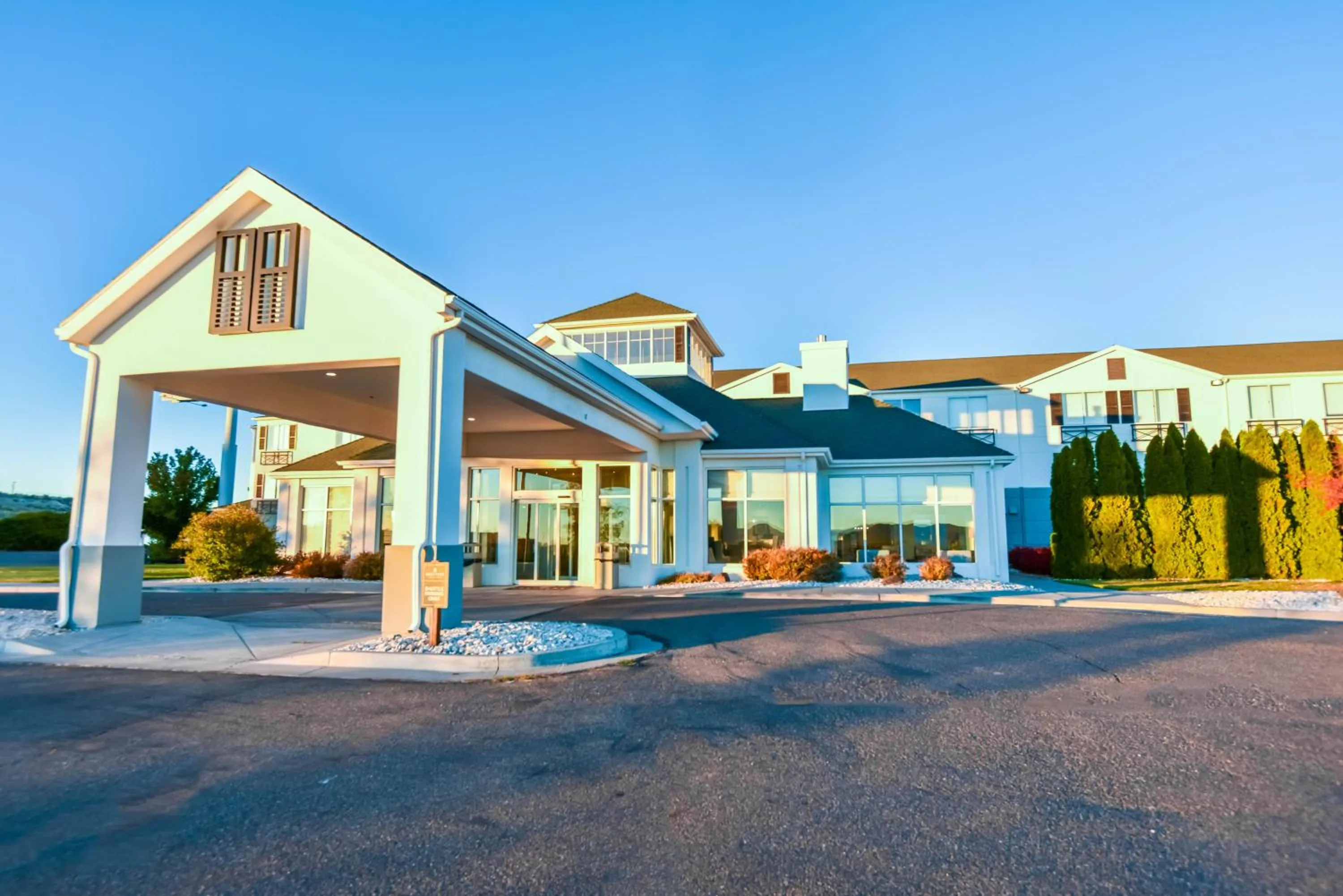 Property building in Shutters Hotel