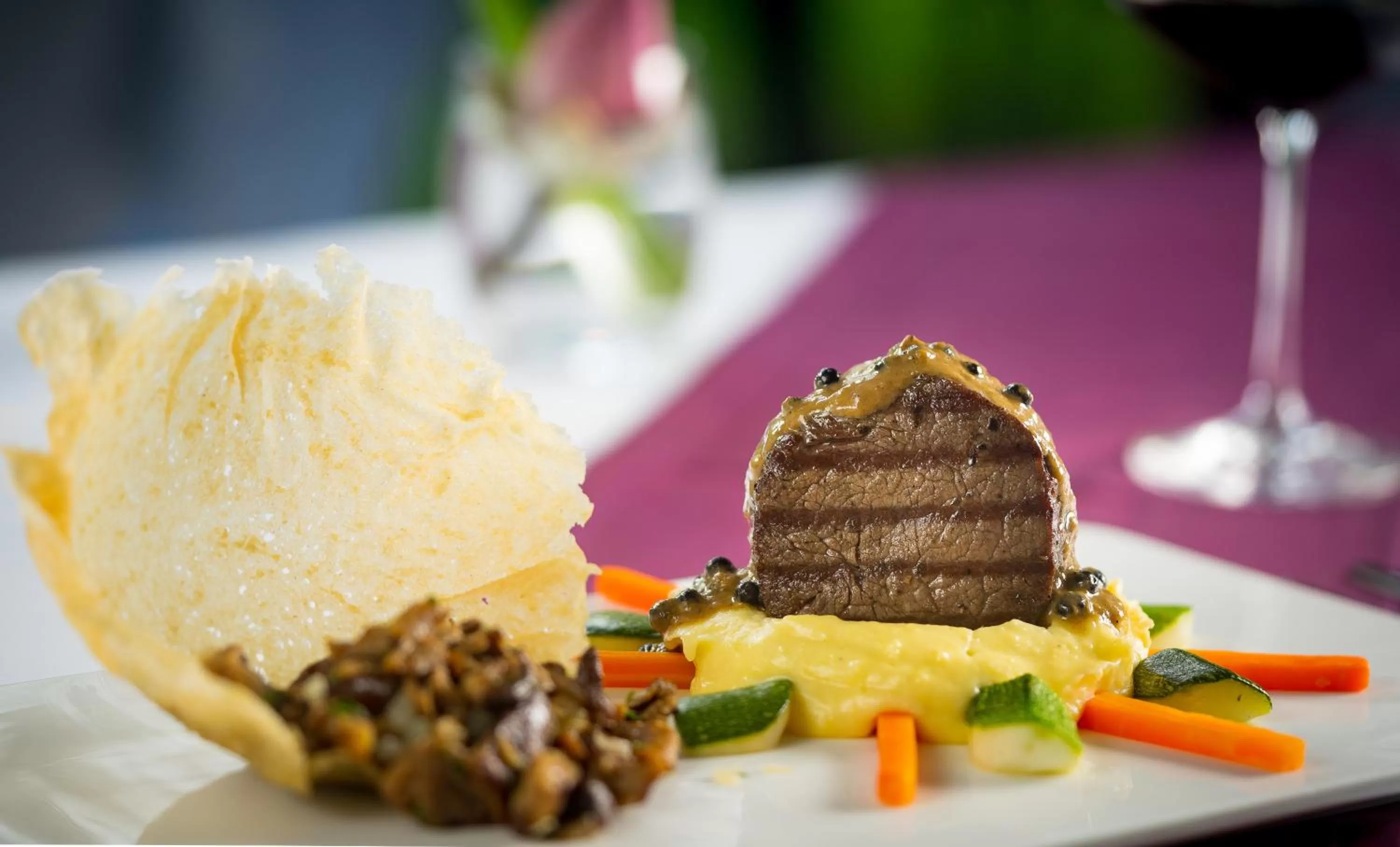 Lunch in Koulen Hotel