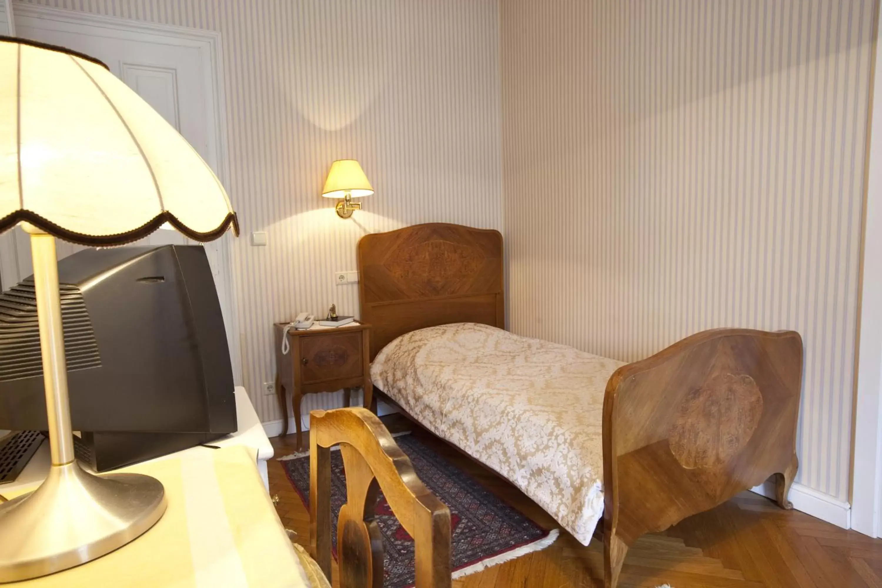 Single Room in Hotel Villa Westend Single Room in Hotel Villa Westend