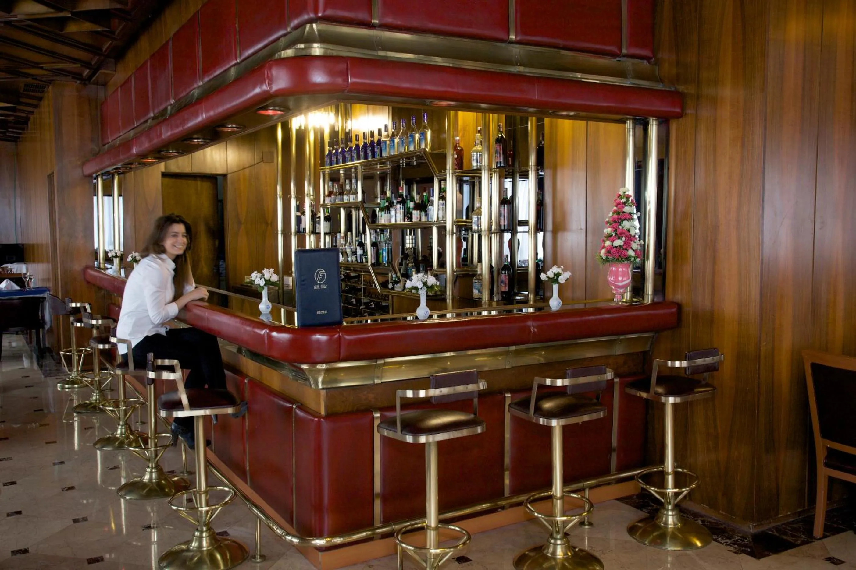Lounge or bar in Fuar Hotel