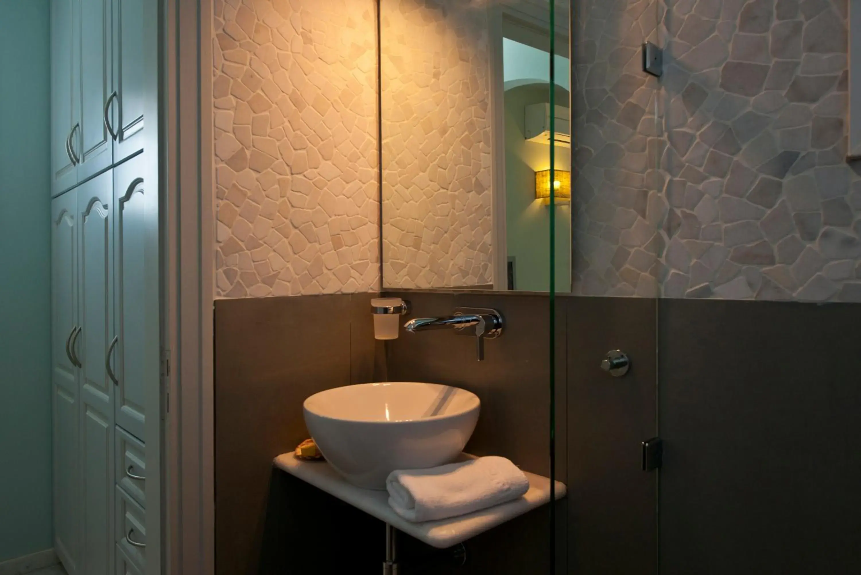 Bathroom in Ammos Naxos Exclusive Apartment