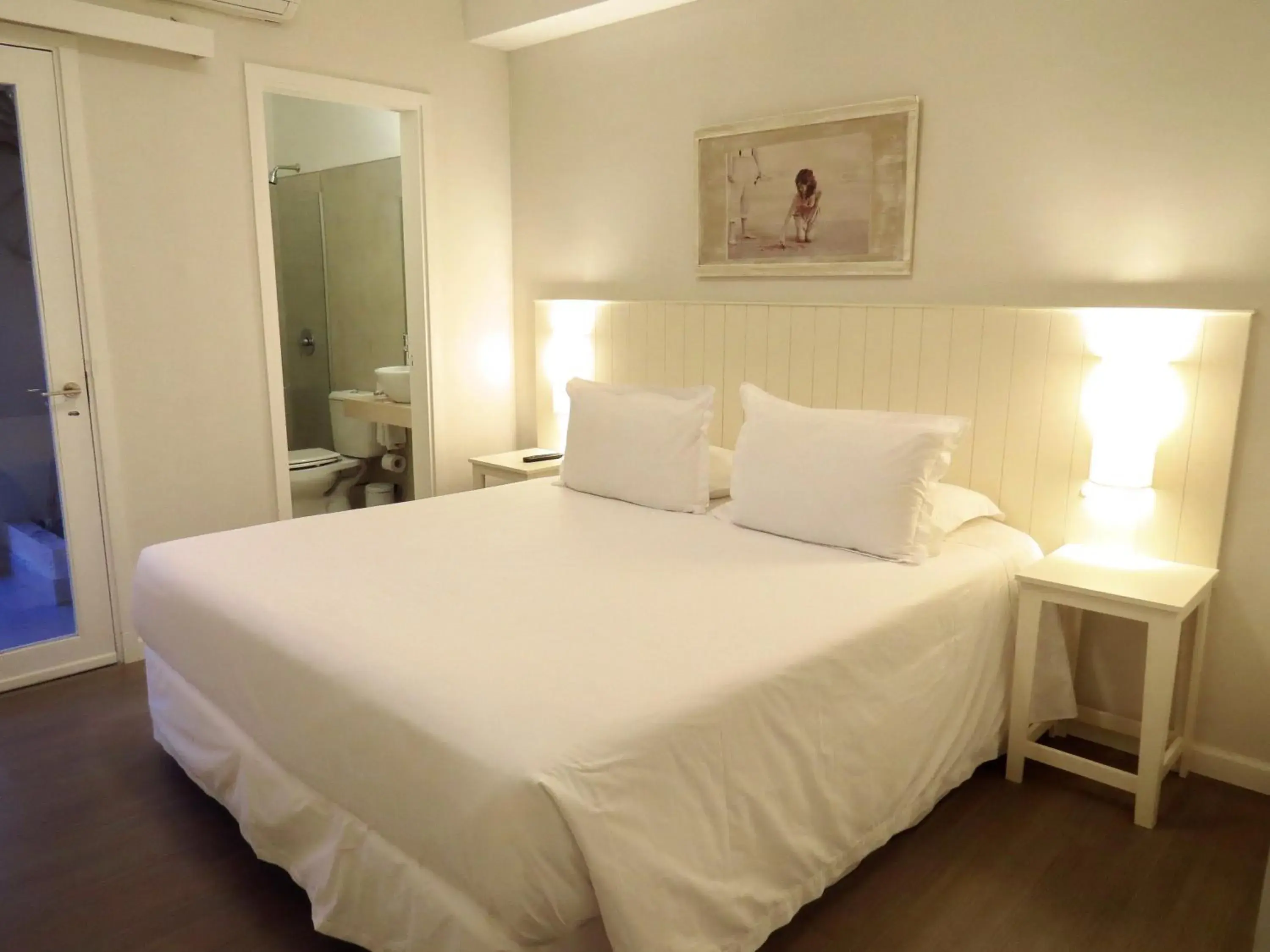 Bed in Atlantico Boutique Hotel