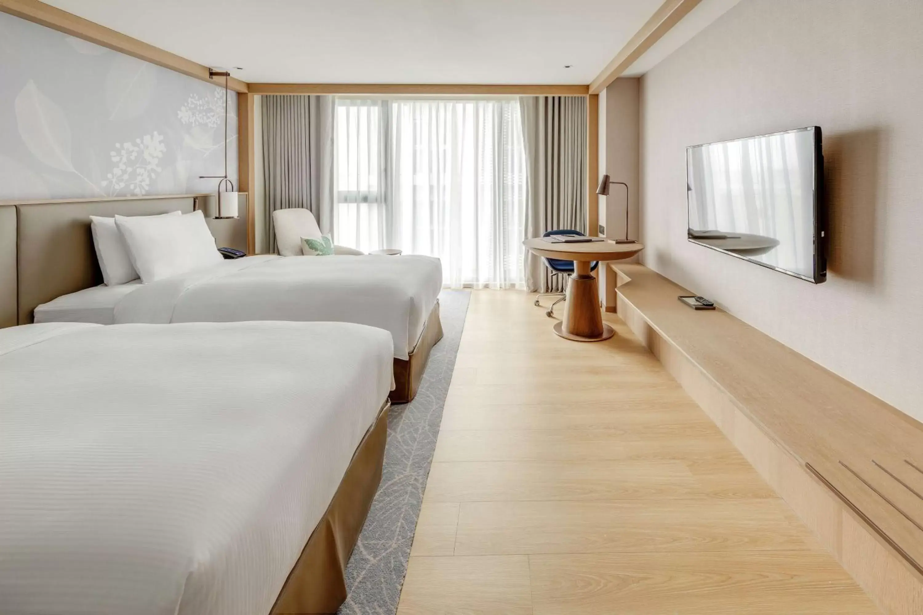 Bedroom in DoubleTree by Hilton Taipei Zhongshan