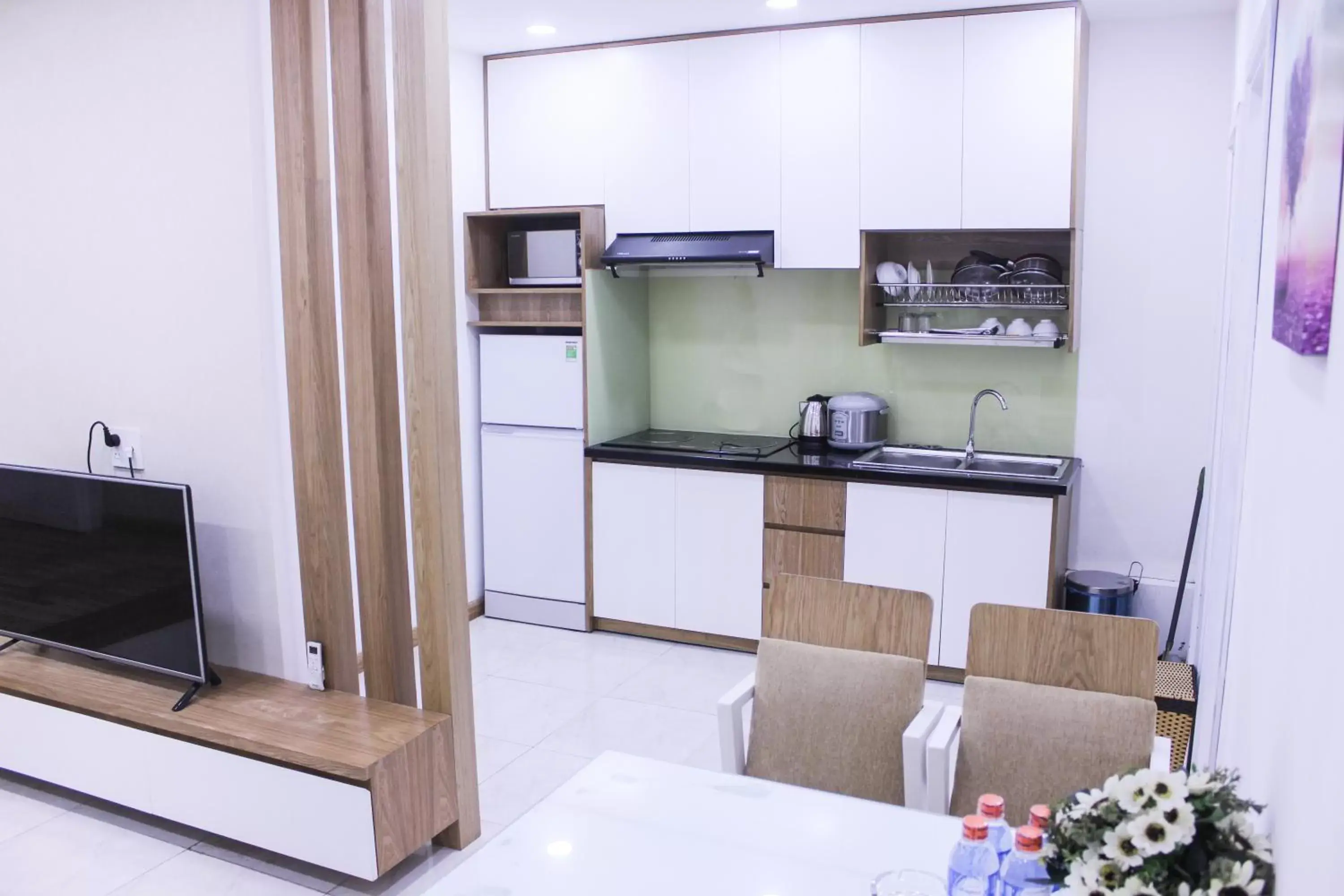 Kitchen or kitchenette, Kitchen/Kitchenette in Gold Ocean Apartment