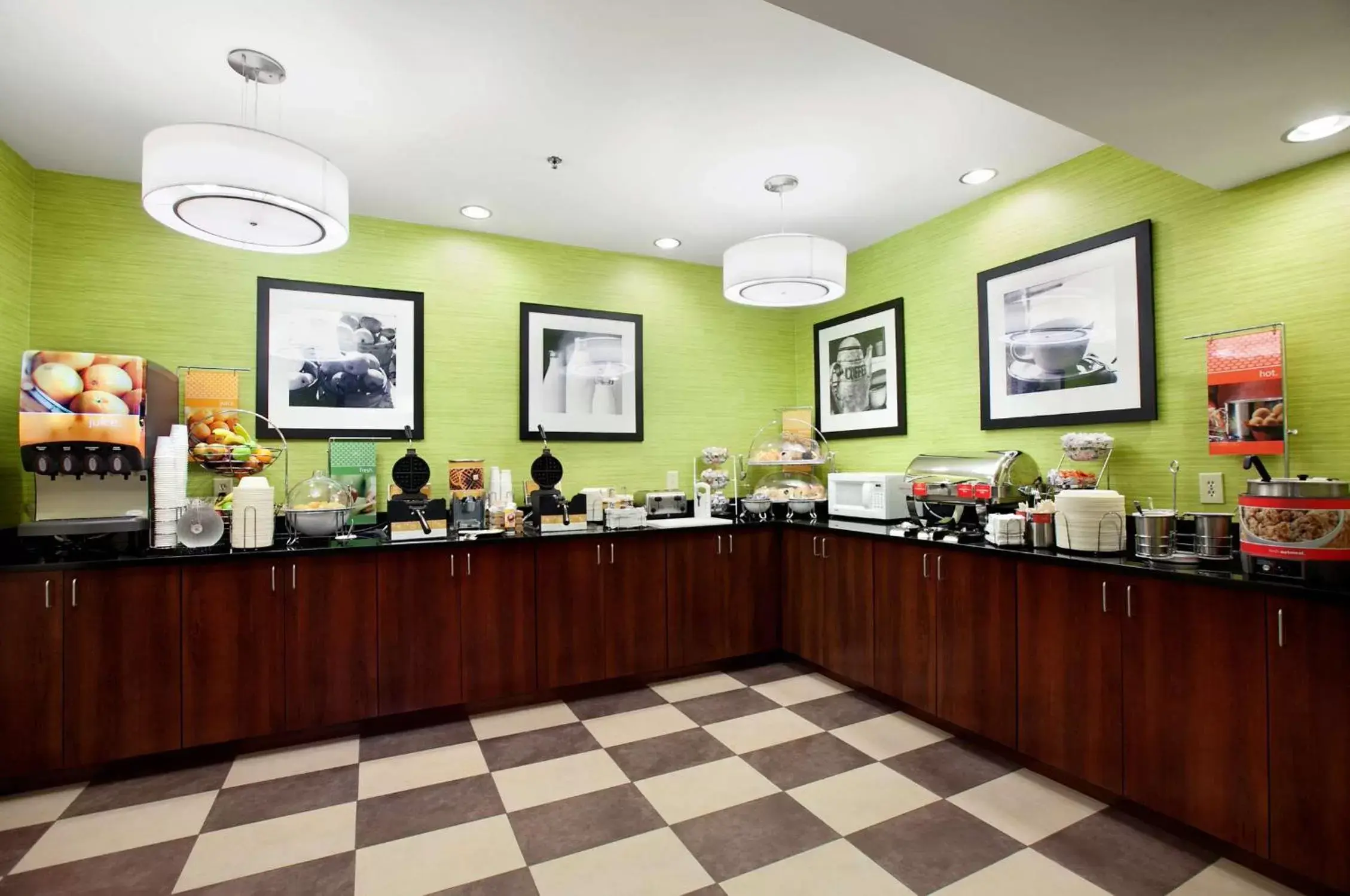 Dining area, Restaurant/Places to Eat in Hampton Inn Atlanta-Stockbridge