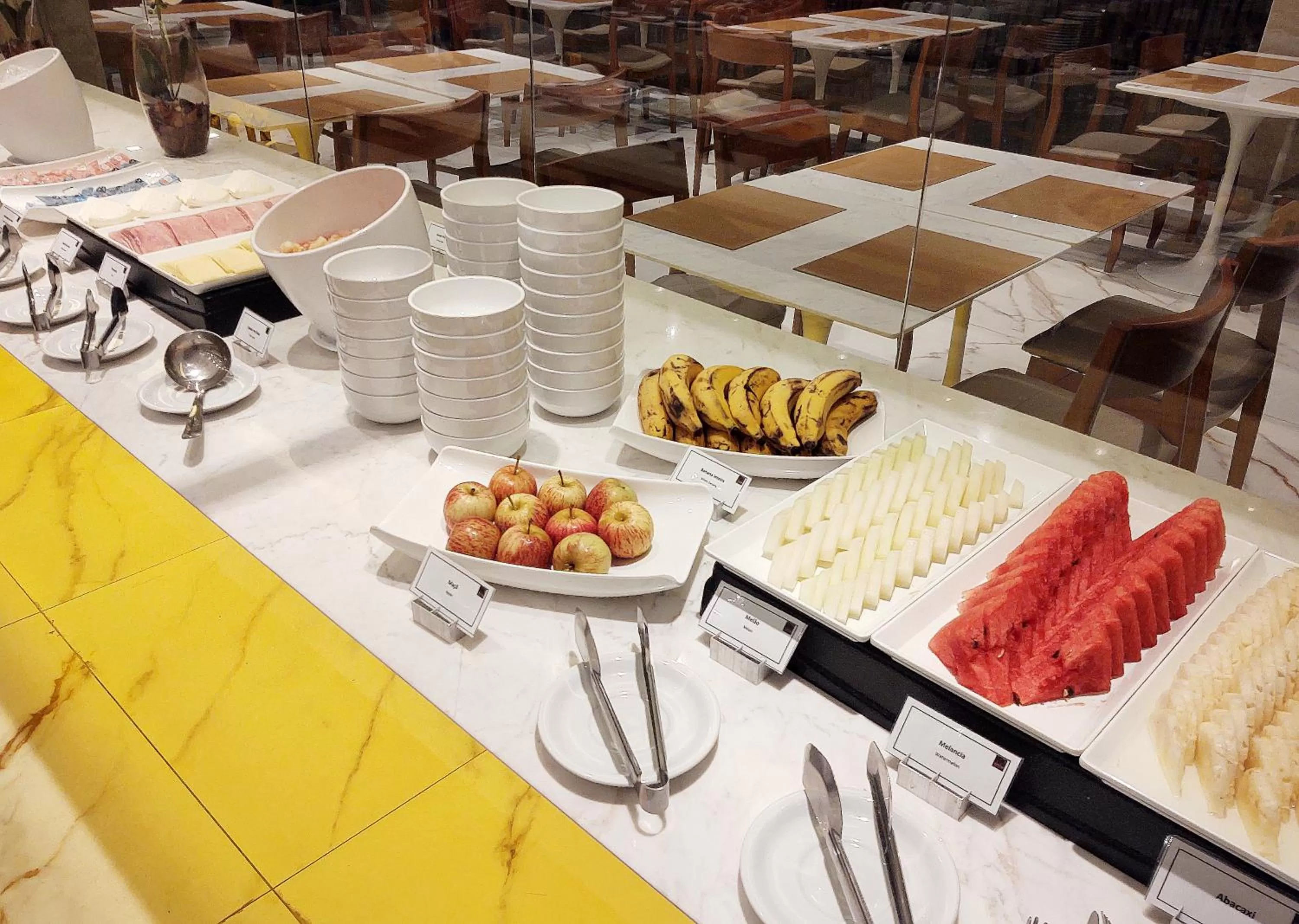 Restaurant/places to eat in Lets Idea Brasília Hotel