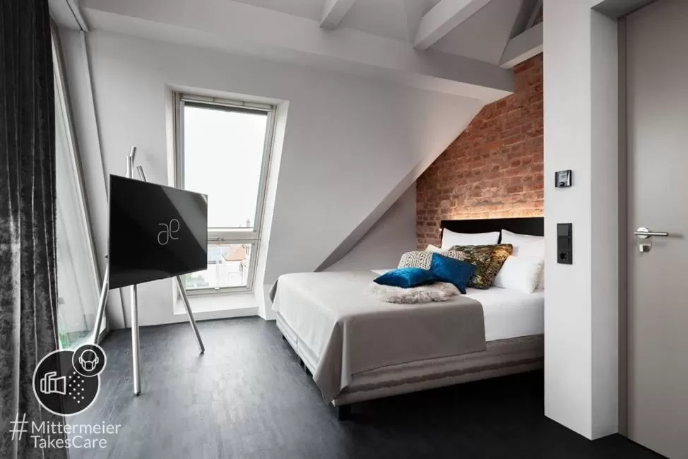 Bed in Mittermeiers Alter Ego