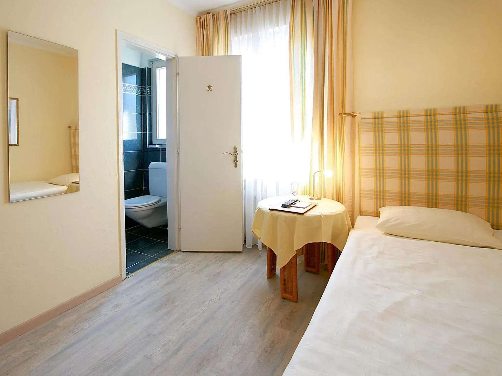 Bed in Hotel Garni Golf