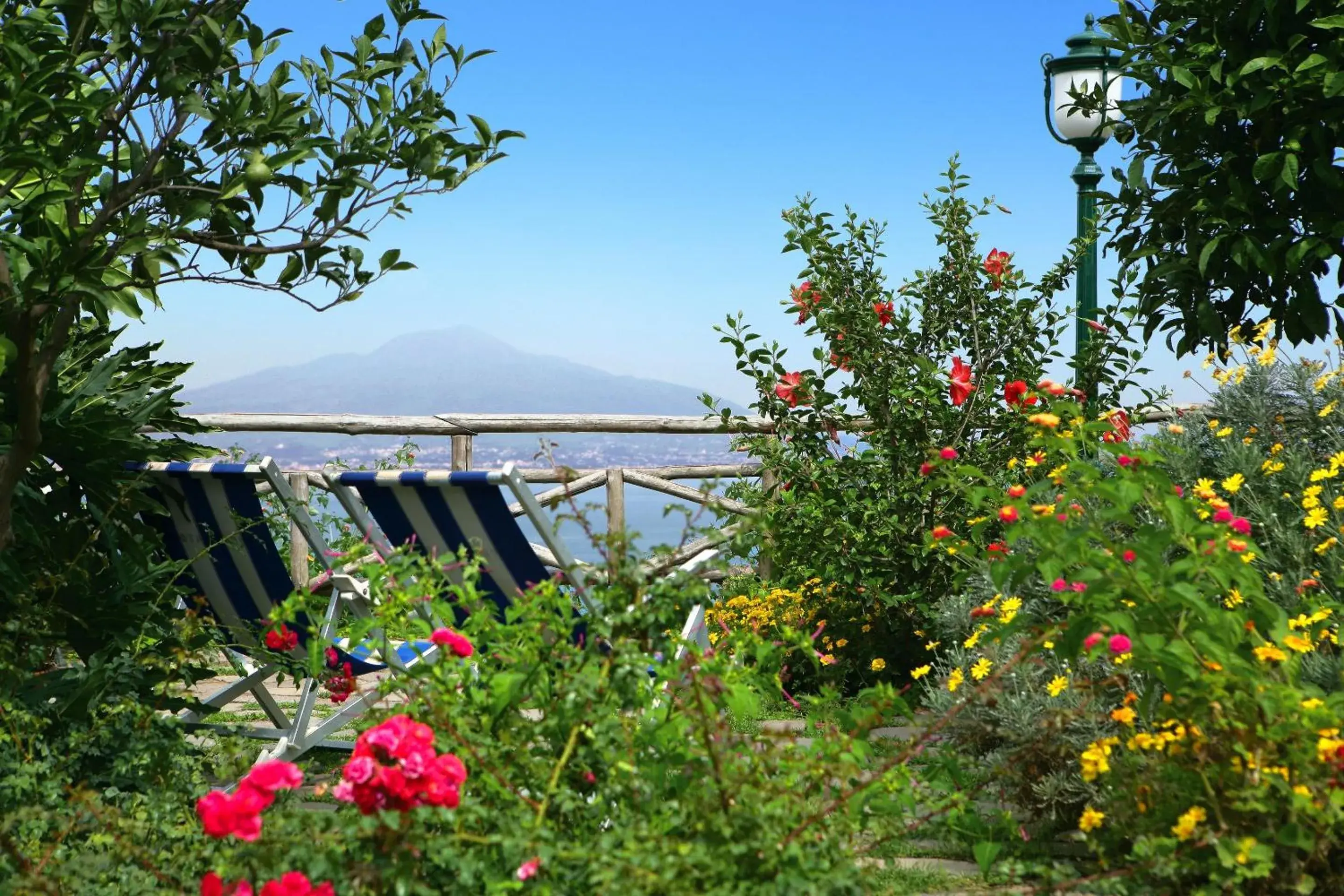 Garden in Grand Hotel Ambasciatori