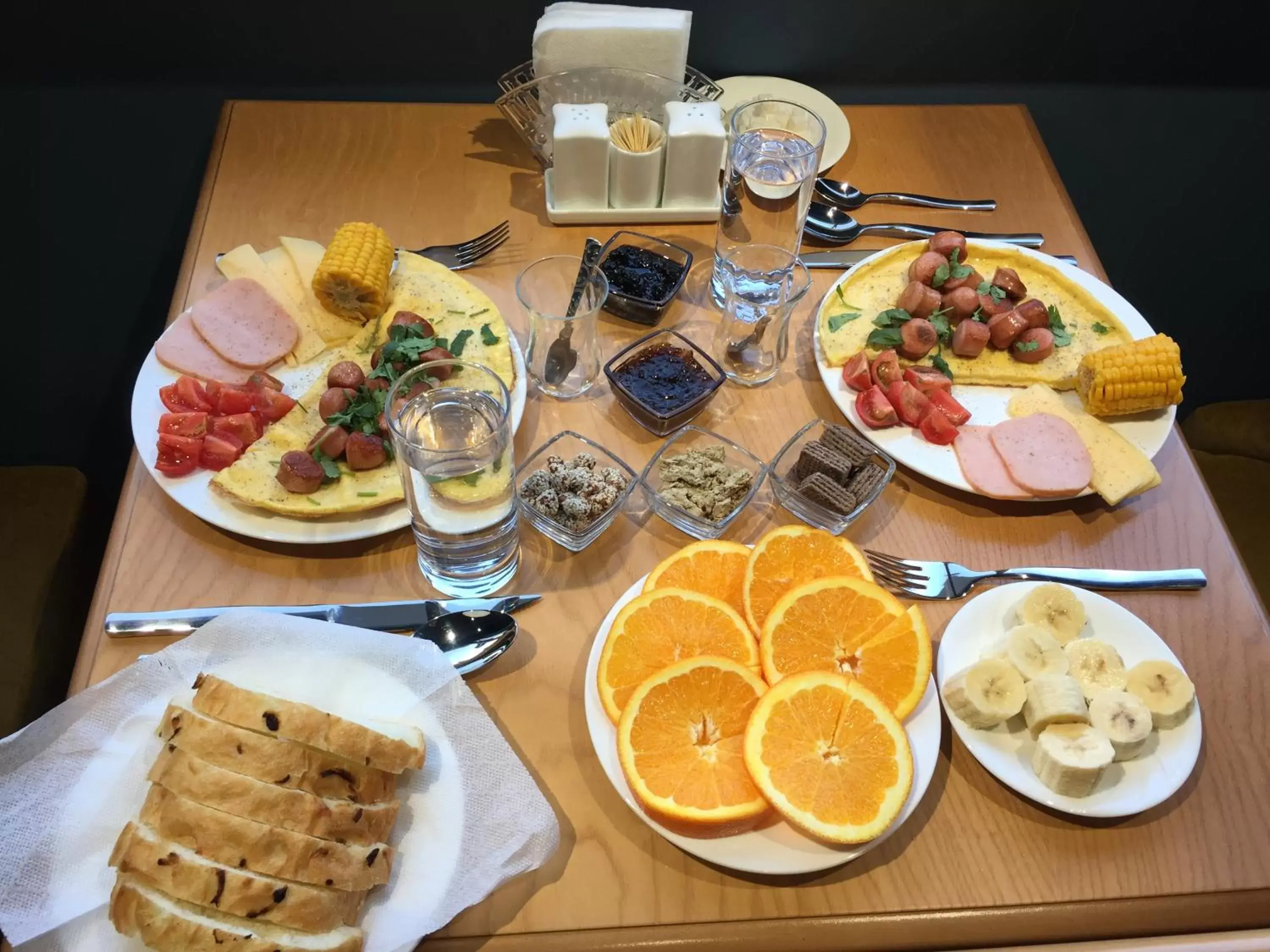 Restaurant/places to eat in Bristol Hotel Tashkent Restaurant/places to eat in Bristol Hotel Tashkent