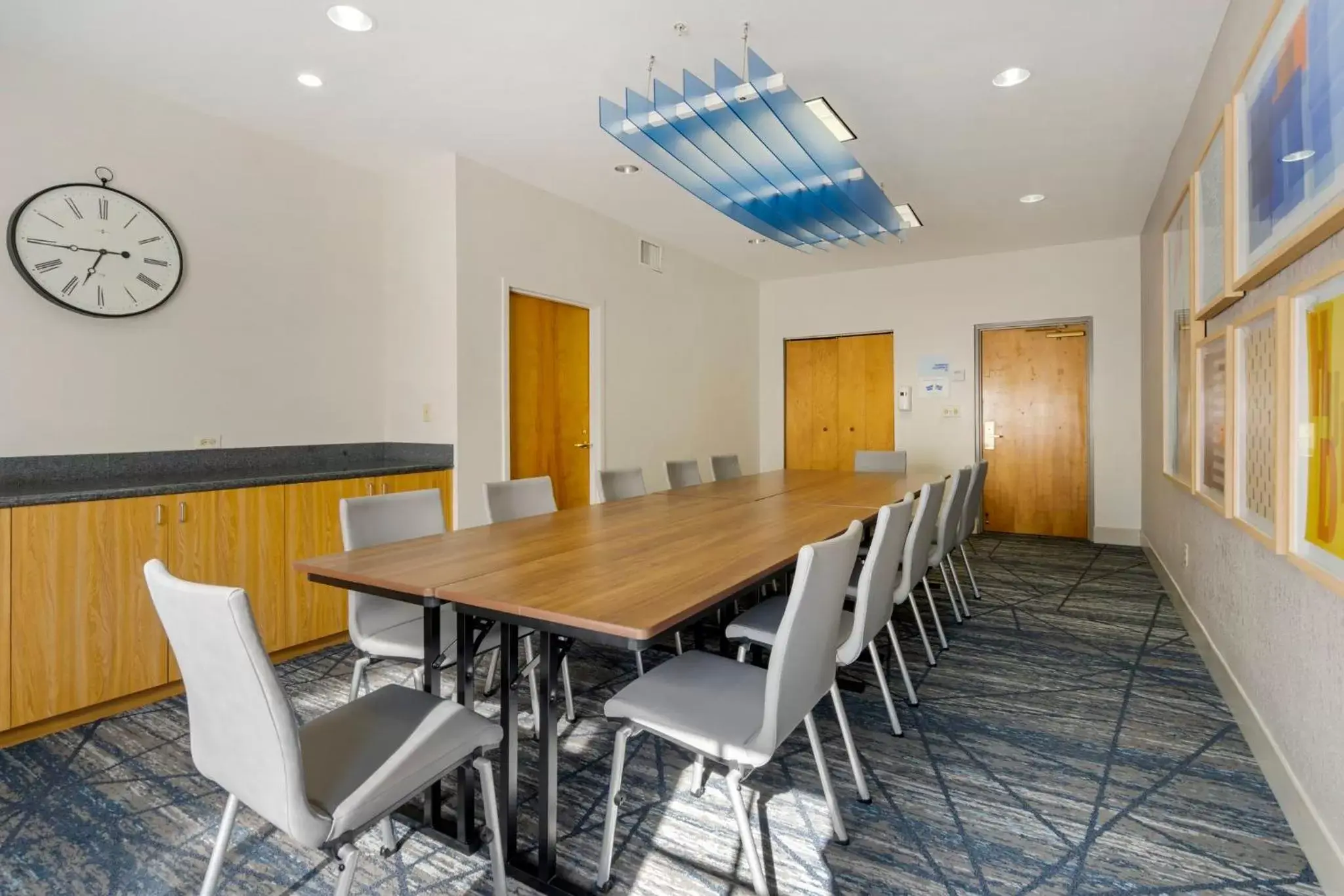 Meeting/conference room in Holiday Inn Express Hotel & Suites - The Villages, an IHG Hotel