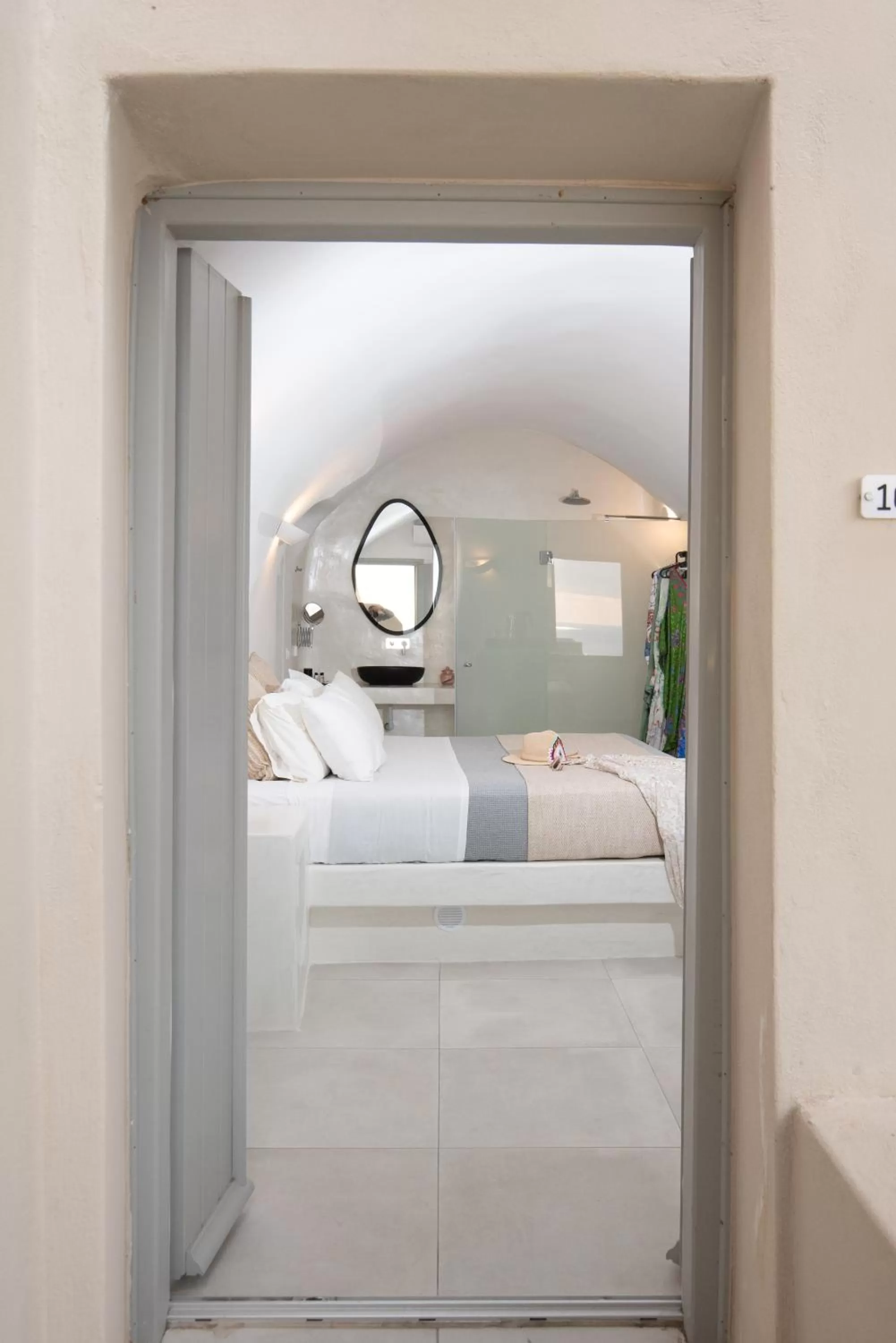 Bed in Caldera Cliff Illusion