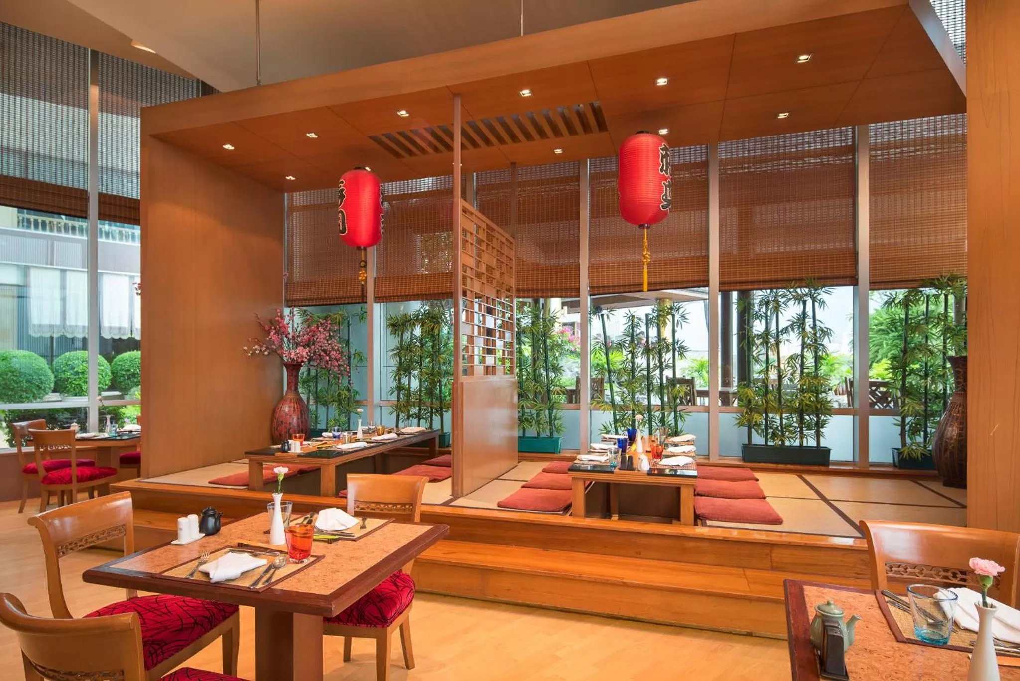 Restaurant/places to eat in Prince Palace Hotel Bangkok