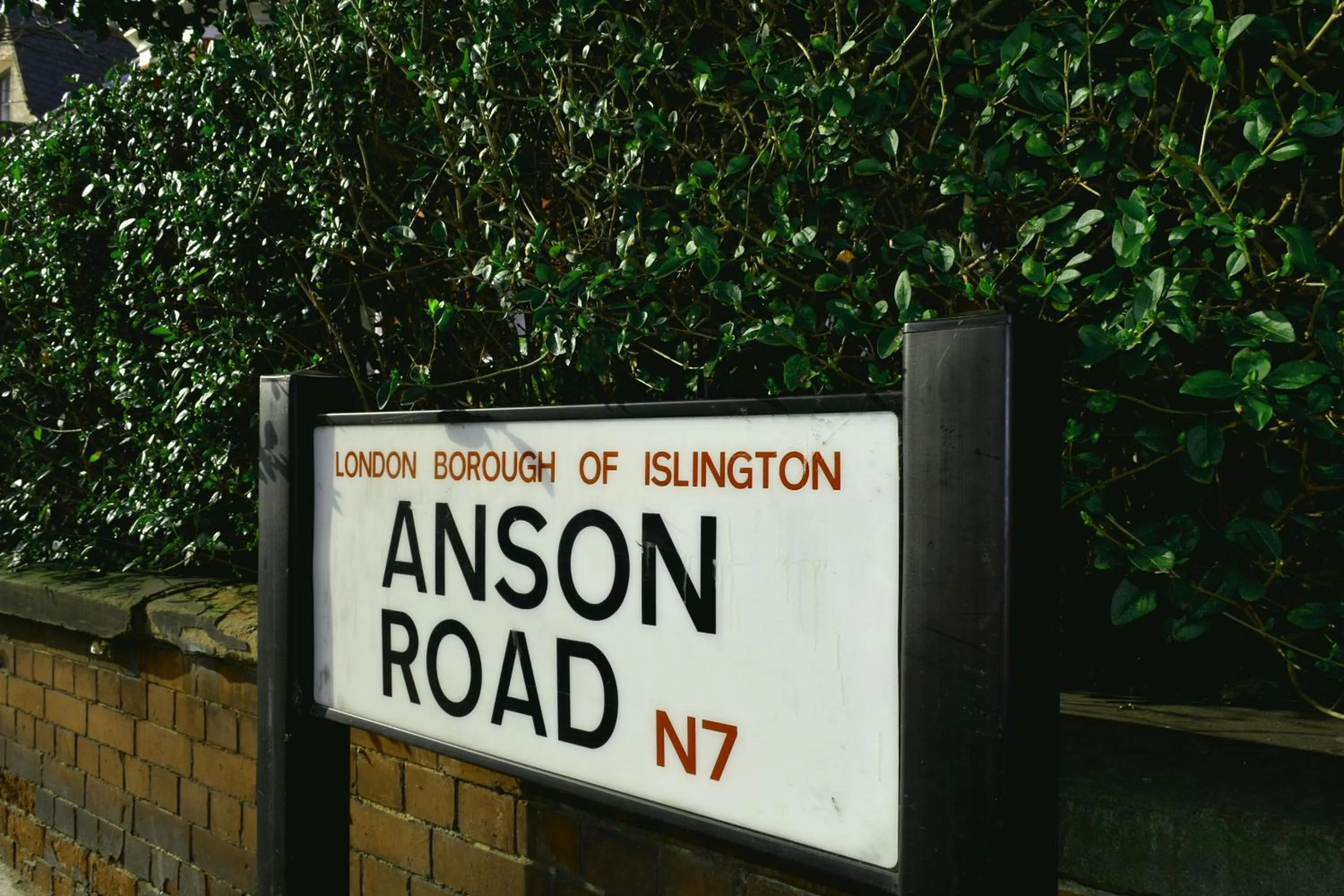 Facade/entrance in Charlie Hotel