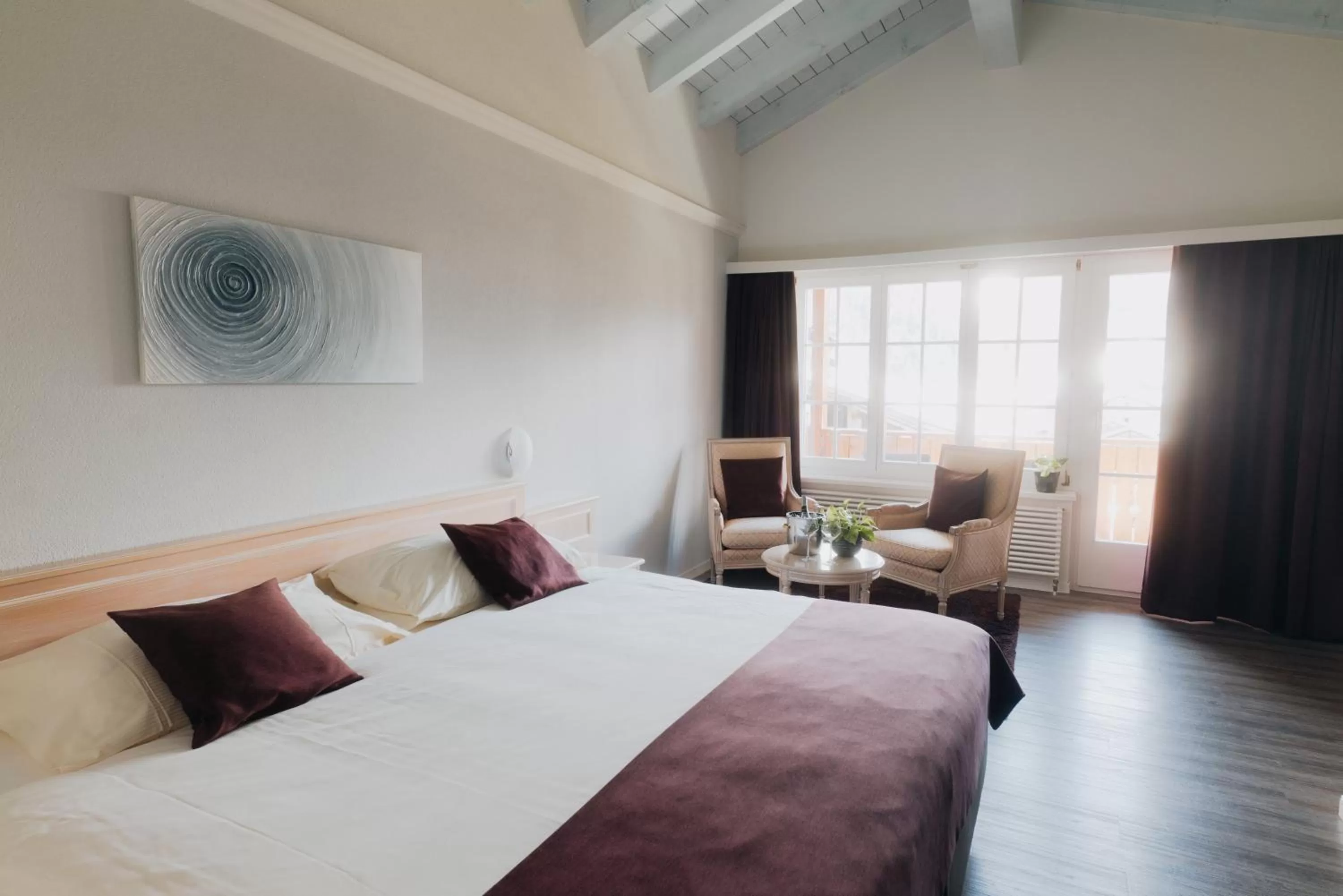 Photo of the whole room, Bed in Wellnesshotel Schweizerhof