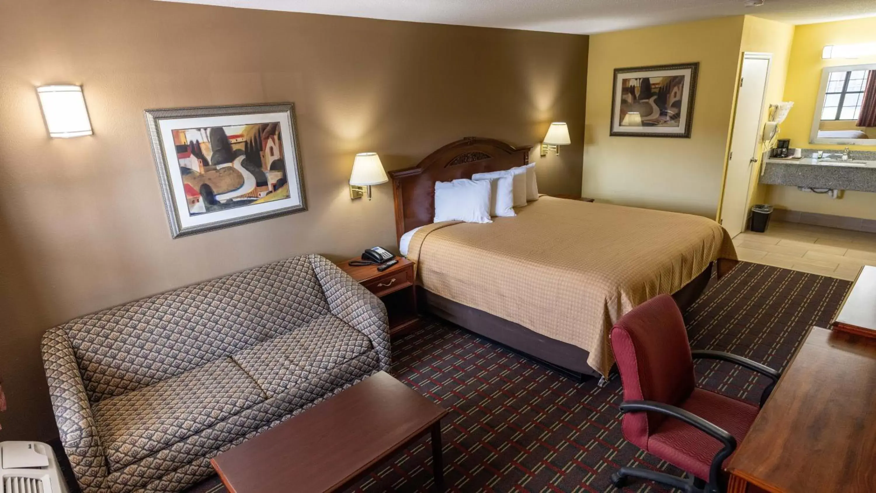 King Room Non-Smoking - single occupancy in Loyalty Inn Hawkinsville King Room Non-Smoking - single occupancy in Loyalty Inn Hawkinsville