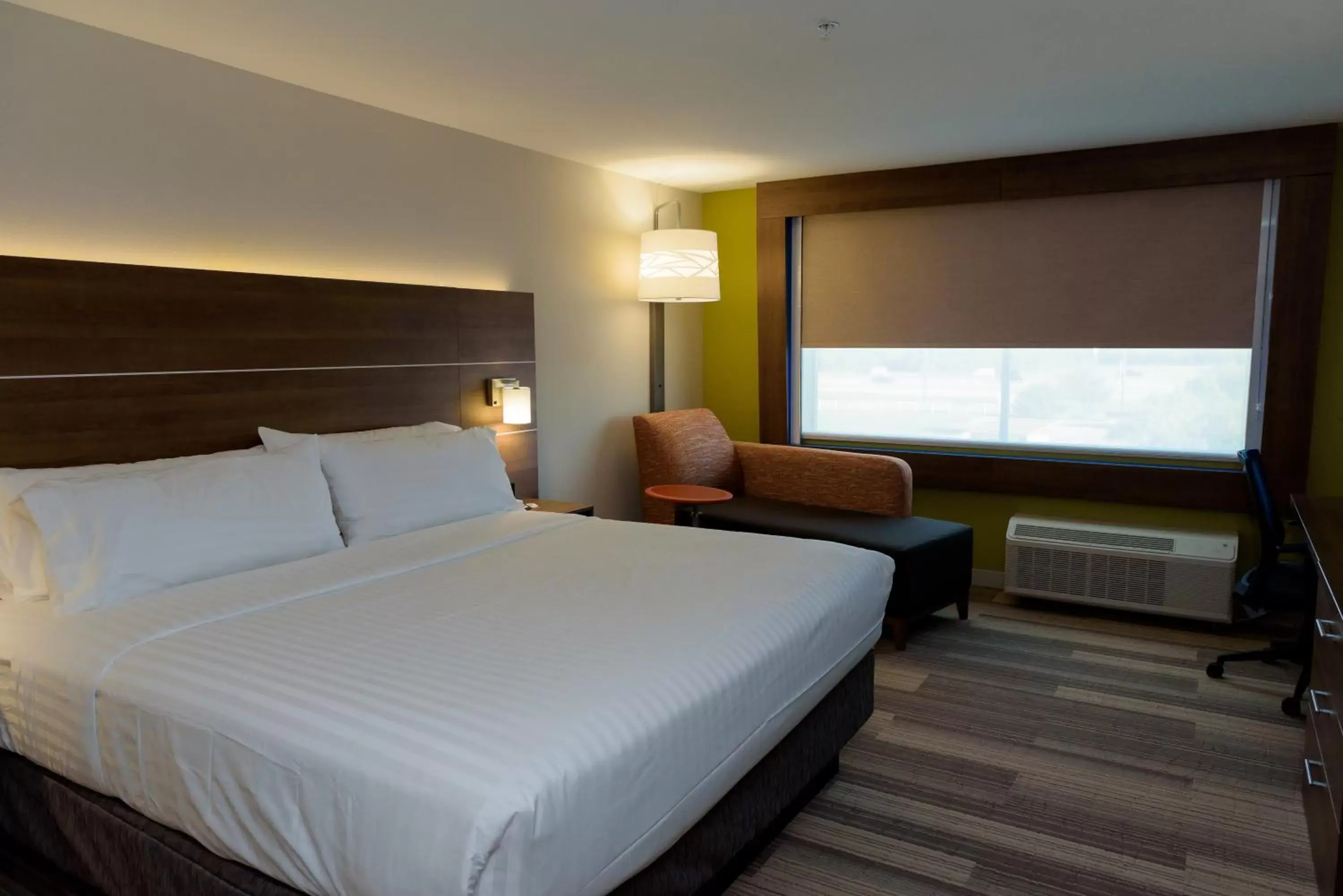 Photo of the whole room, Bed in Holiday Inn Express & Suites McKinney - Frisco East, an IHG Hotel