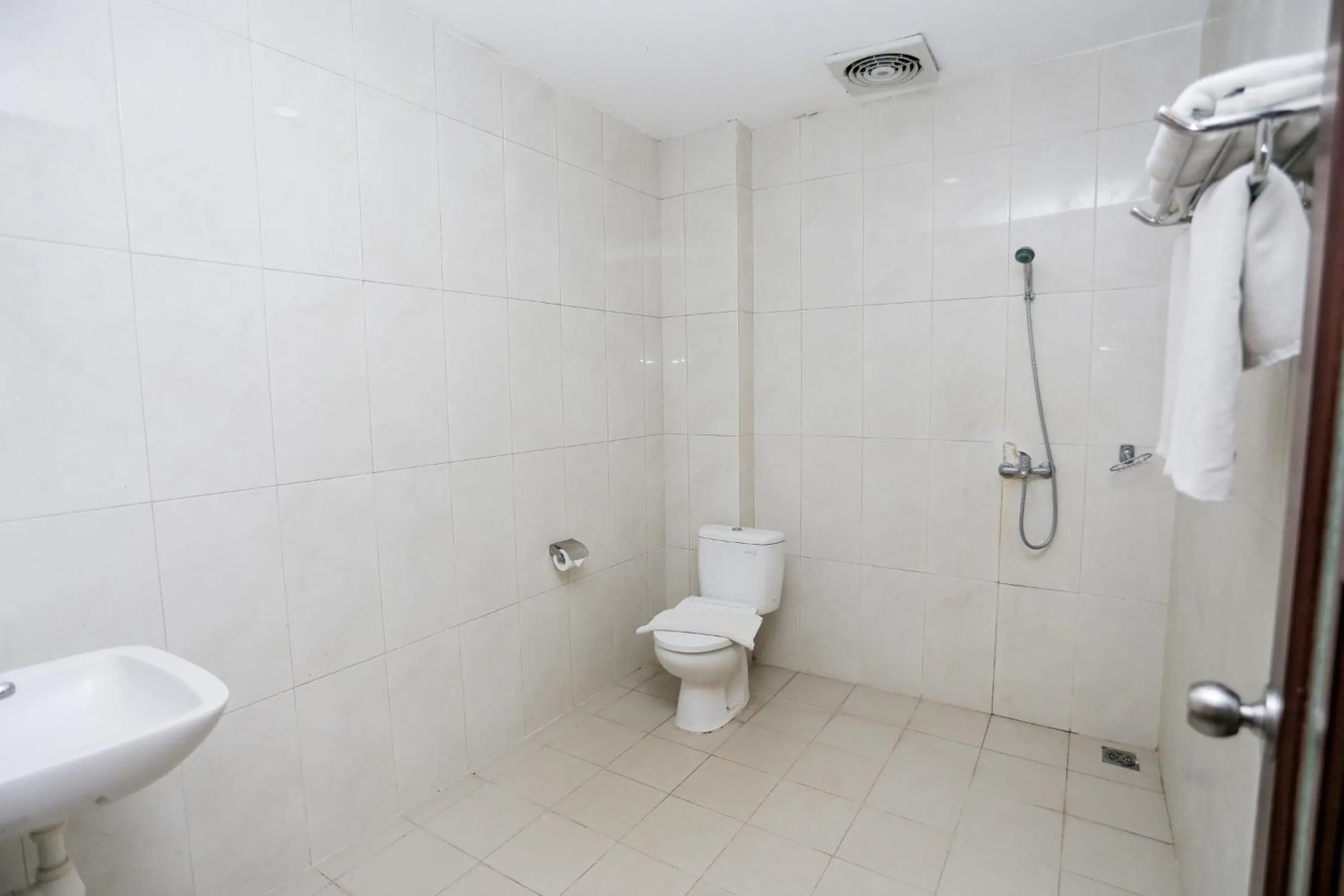 Bathroom in Ubud Hotel & Cottages