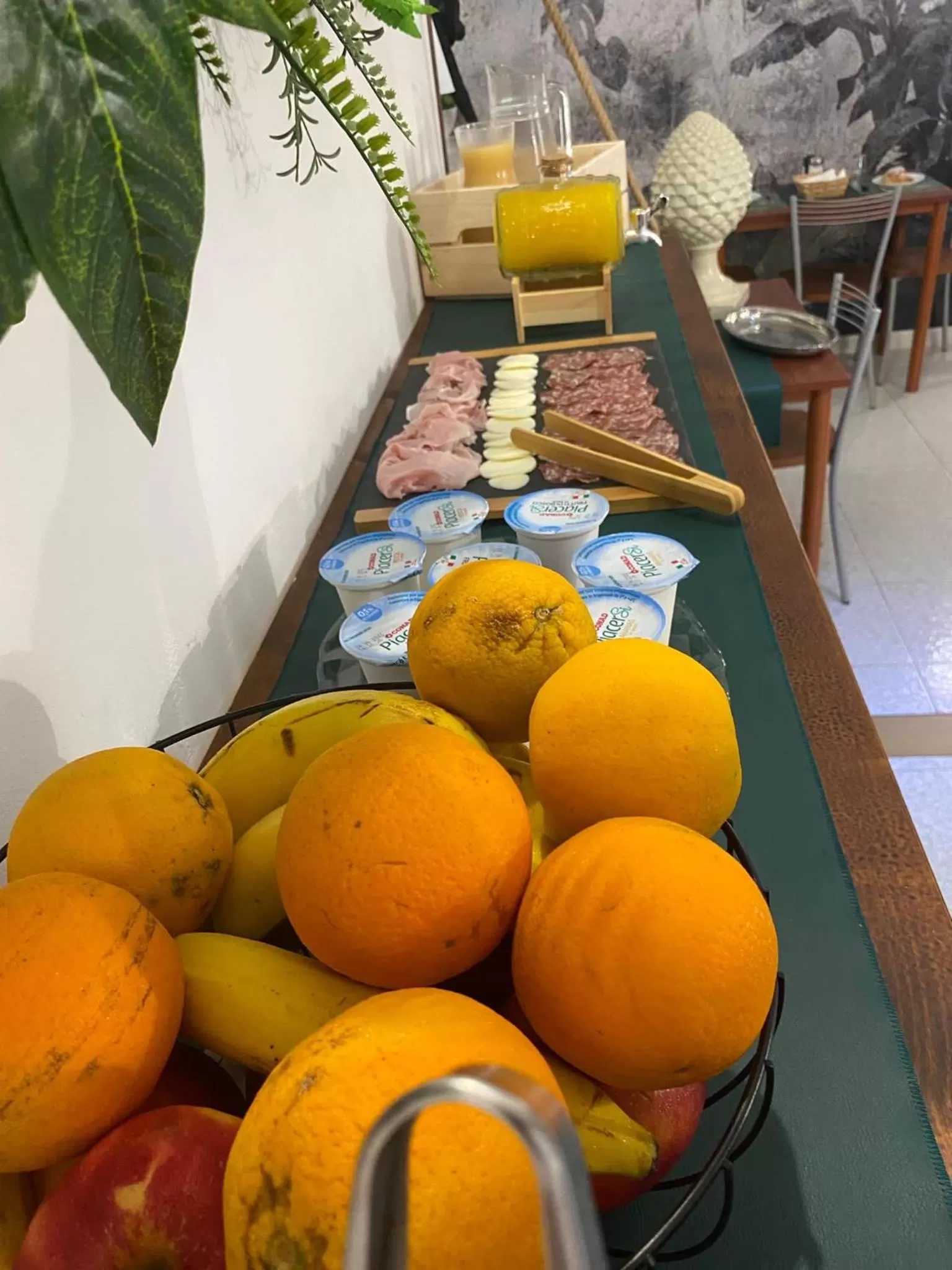 Buffet breakfast, Food in Anime Bed&Breakfast