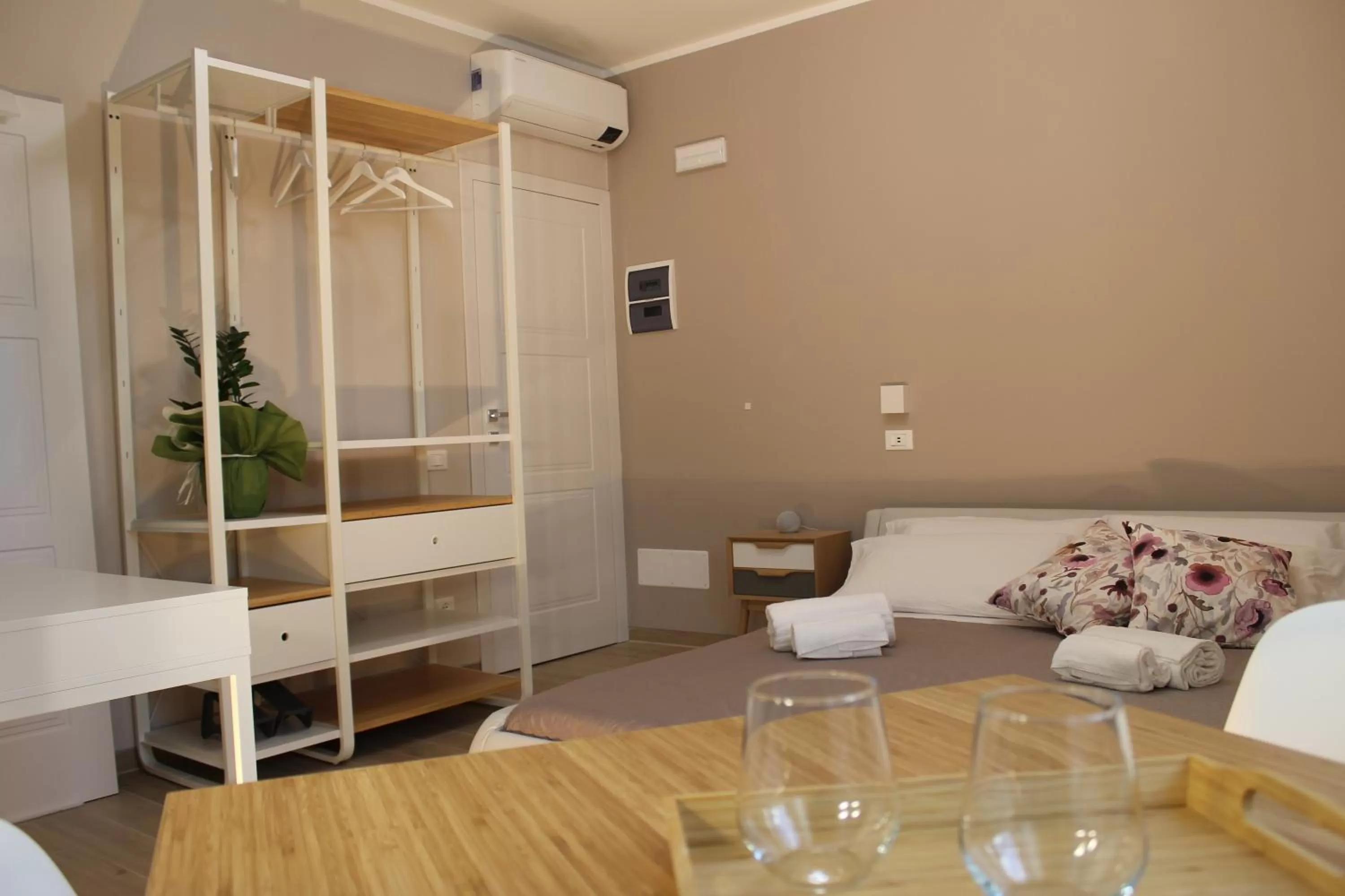 Photo of the whole room in Aurora BnB