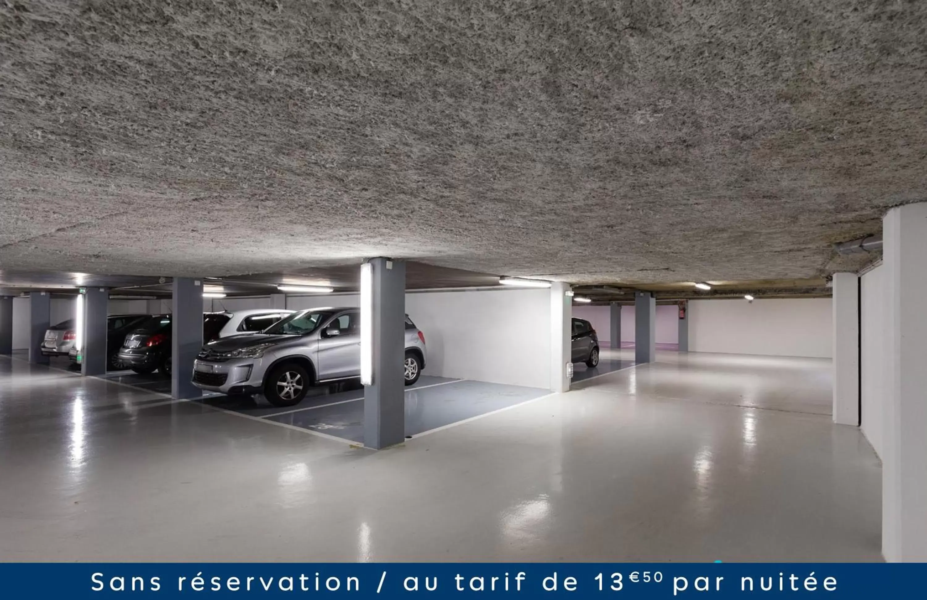 Parking in Campanile Lyon Centre Part-Dieu