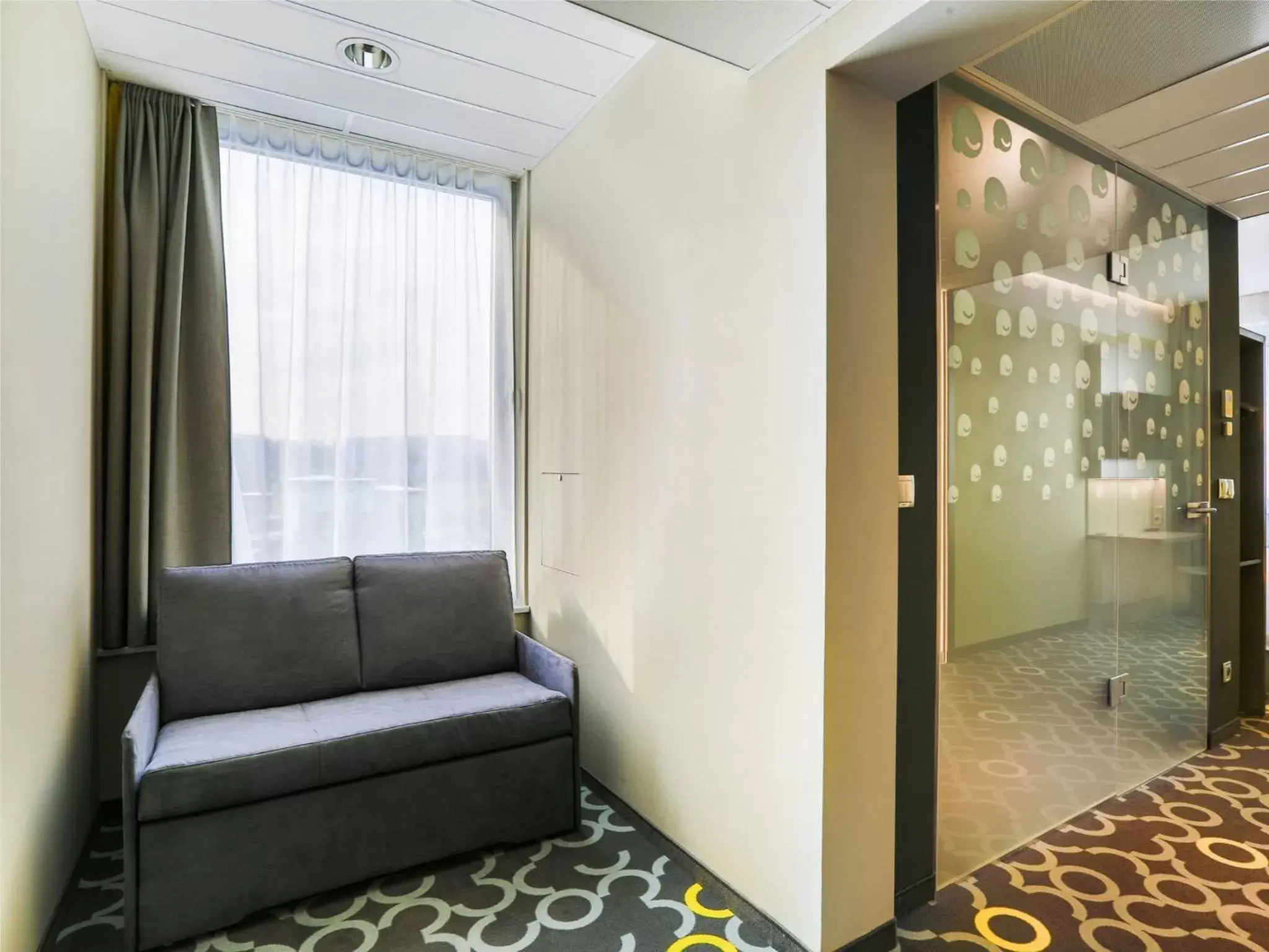 Bedroom, Seating Area in Hotel Alto Żory