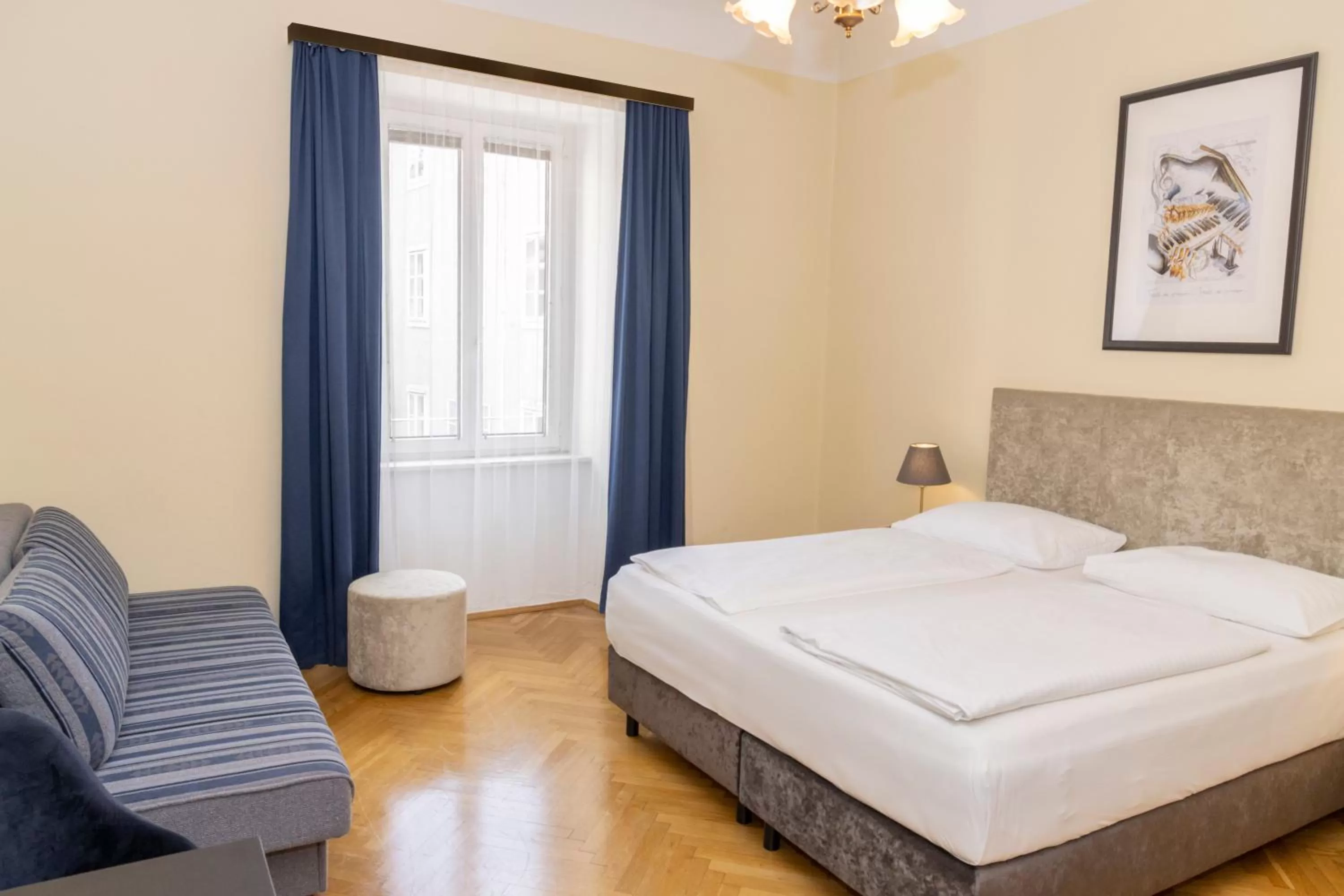 Photo of the whole room, Bed in Hotel Mariahilf