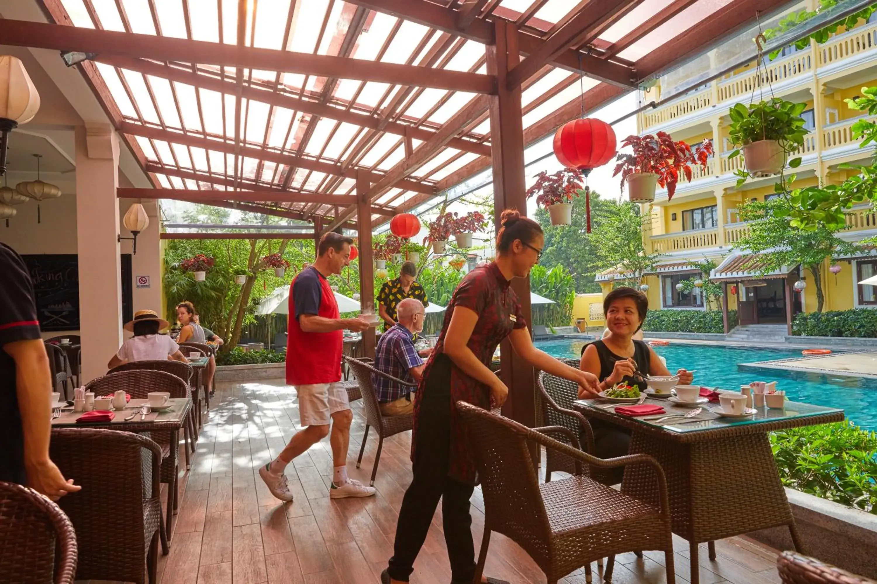 Staff, Restaurant/Places to Eat in Hoi An Central Boutique Hotel & Spa (Little Hoi An Central Boutique Hotel & Spa)