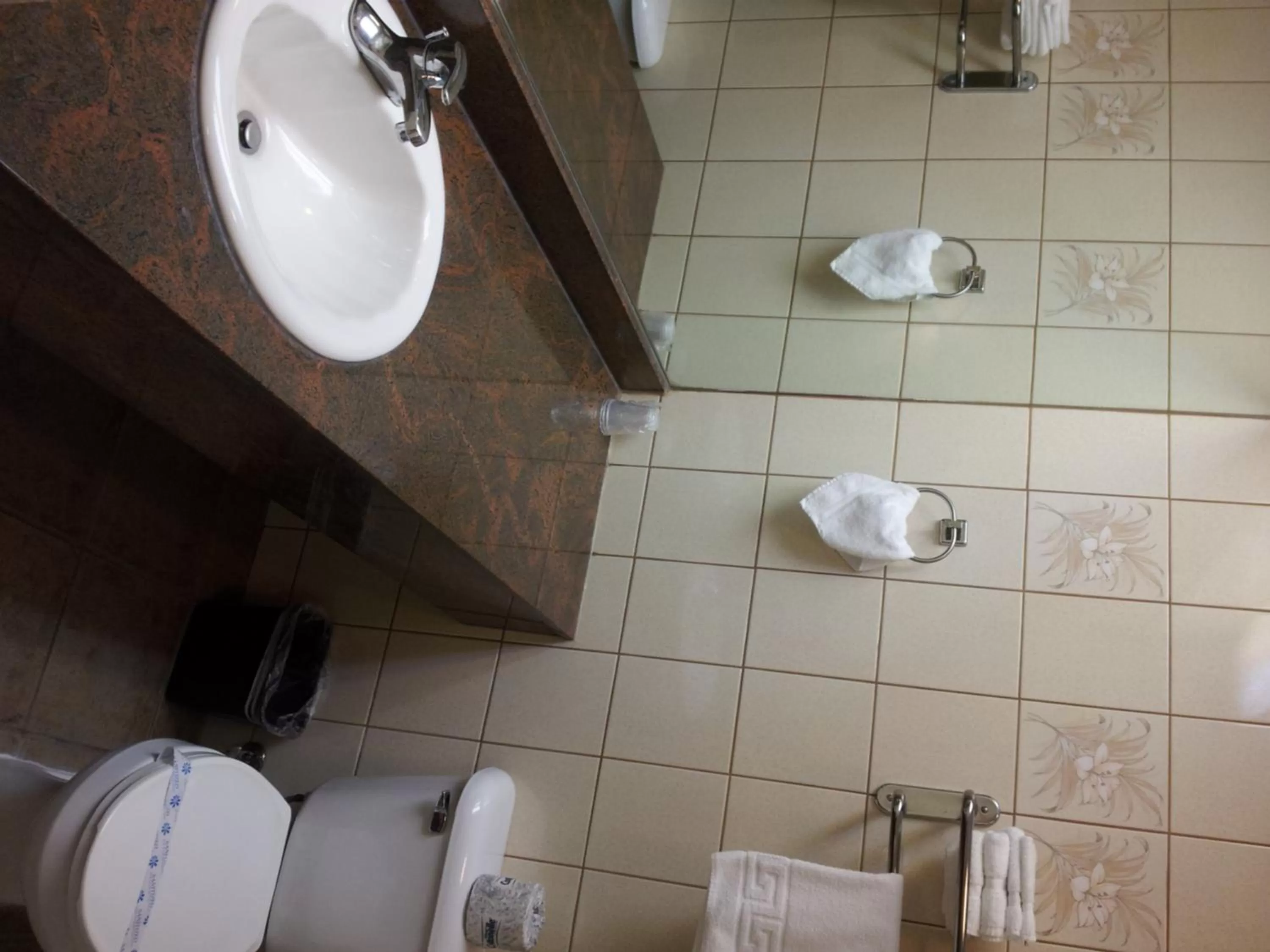 Bathroom in Grant Hotel