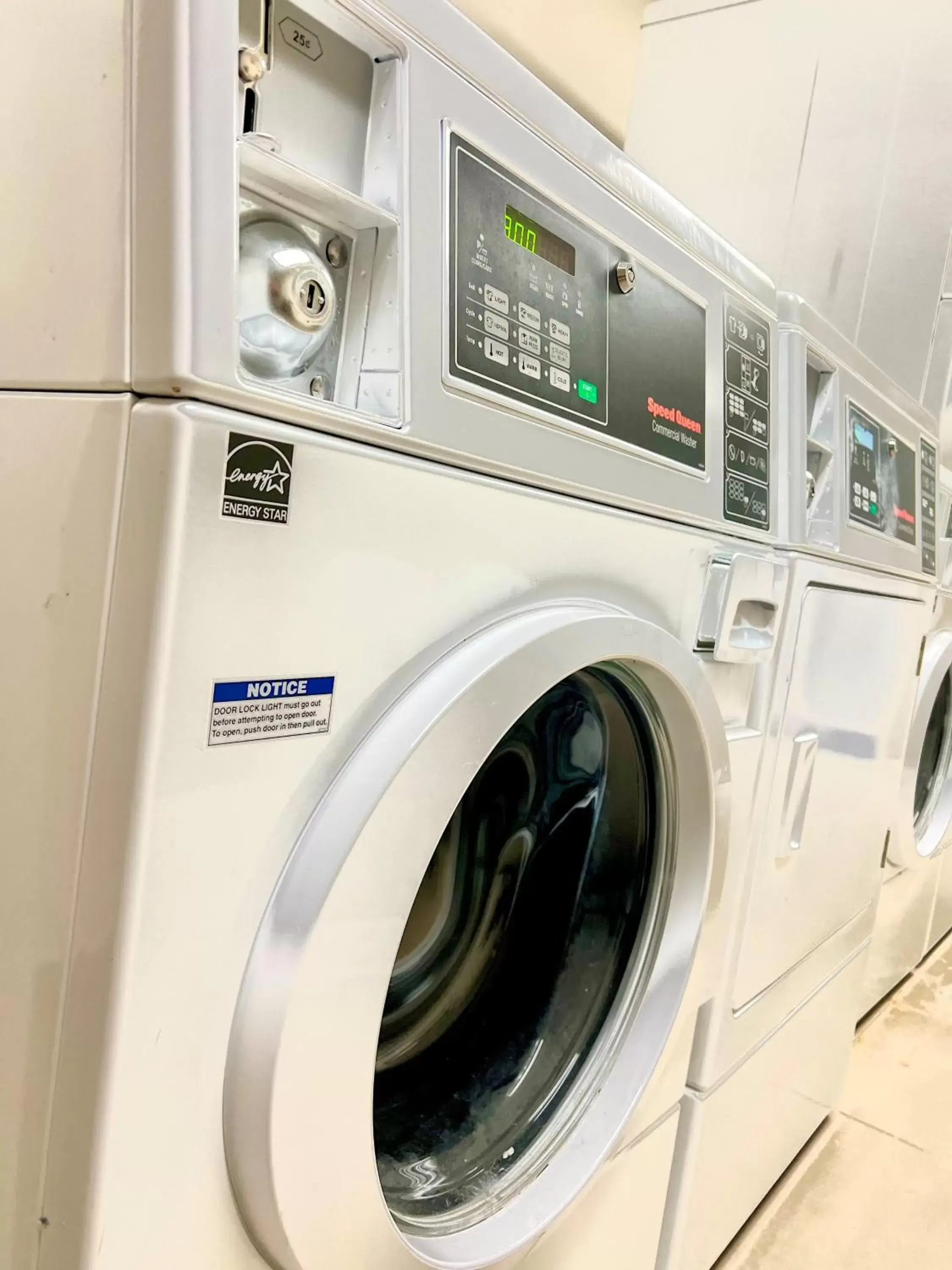 laundry in Hyatt House San Juan