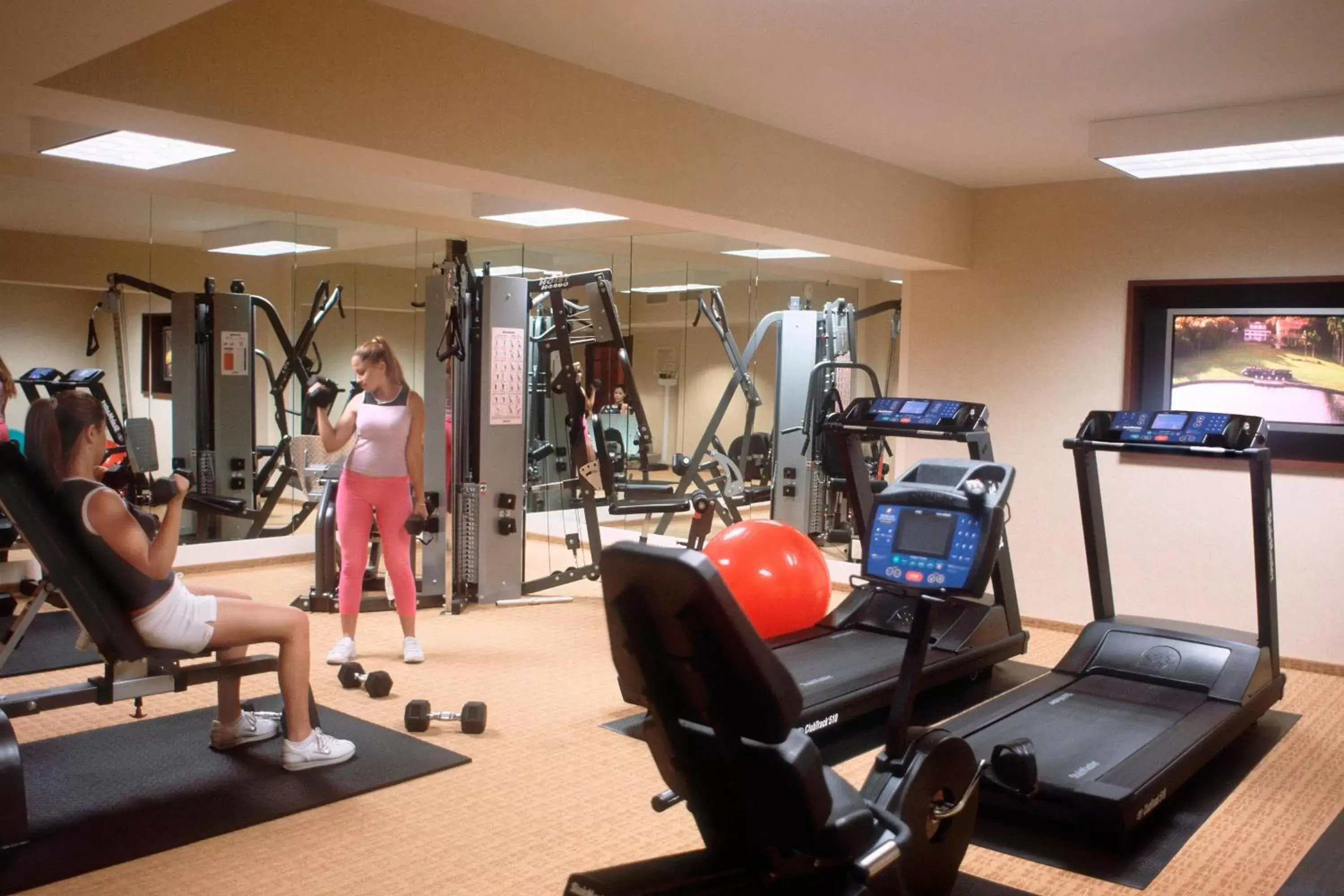 Fitness centre/facilities, Fitness Center/Facilities in Courtyard Los Angeles Sherman Oaks