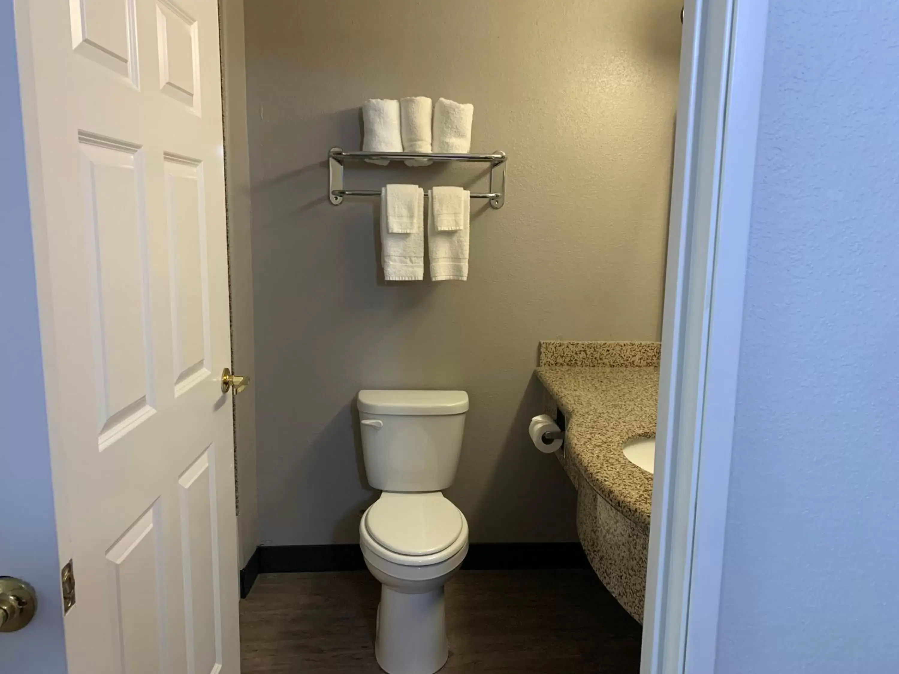 Bathroom in Motel 6 Hobbs, NM - Event Center