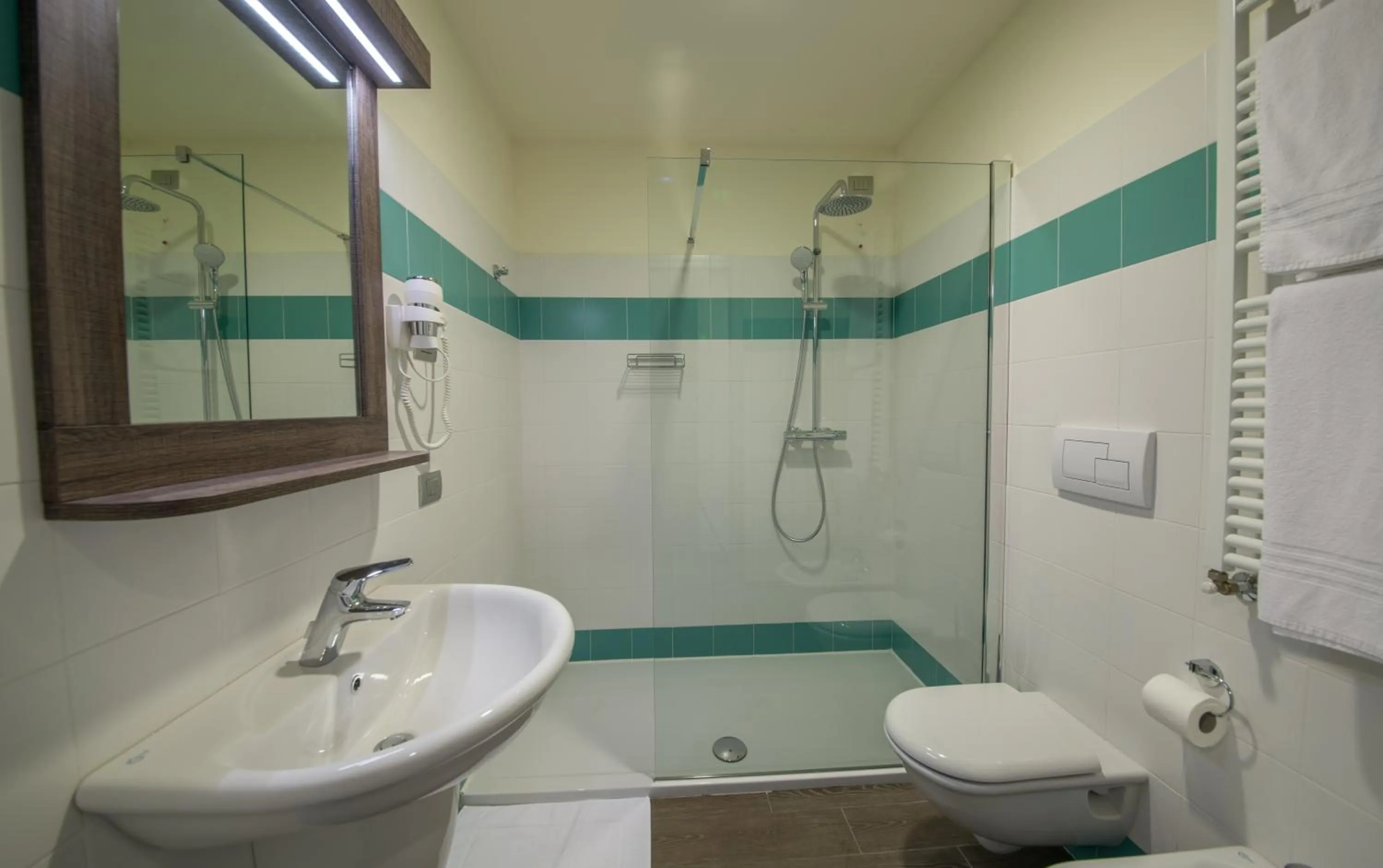 Hotel Panineria Colombera Rossa