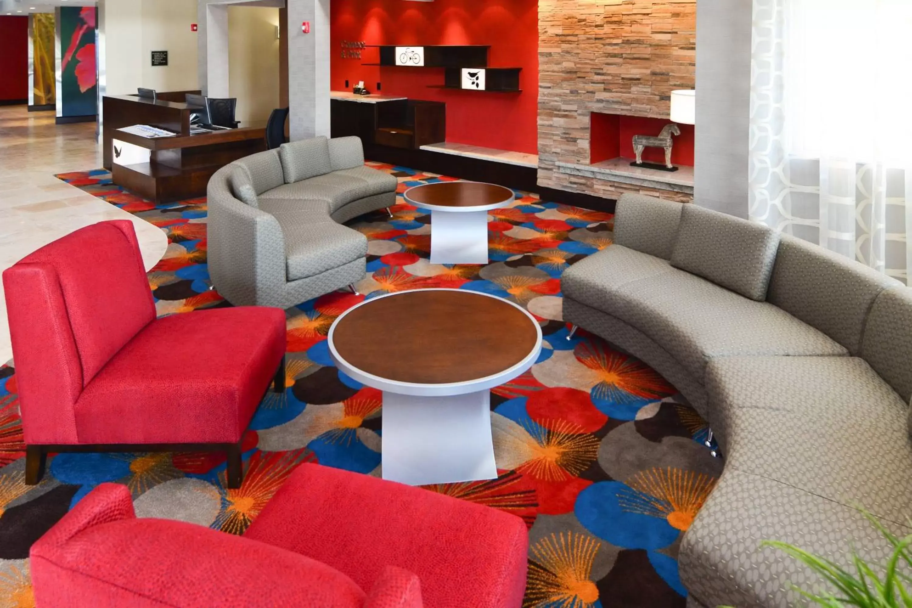 Lobby or reception, Seating Area in Fairfield Inn and Suites by Marriott North Spring