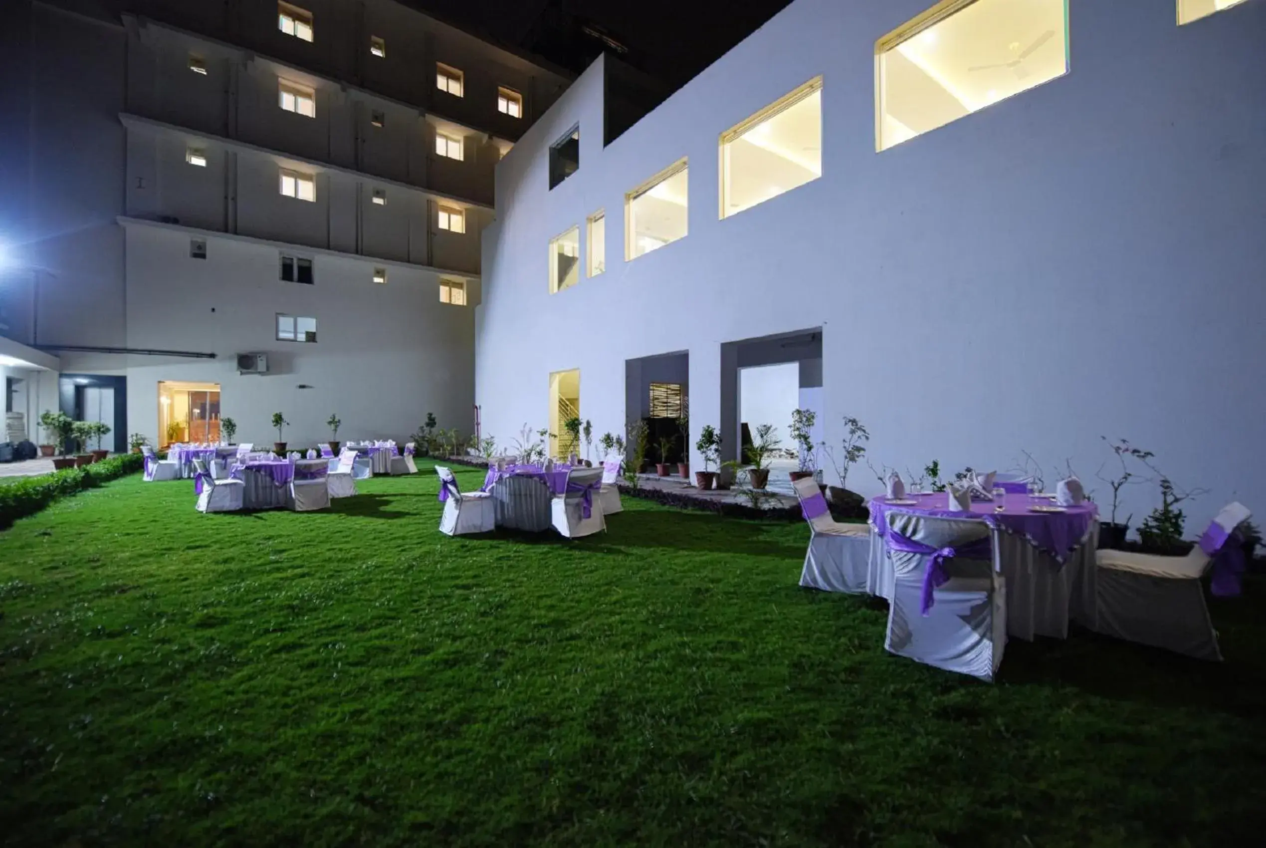 Garden, Banquet Facilities in Hotel Gandharva - A Green Hotel