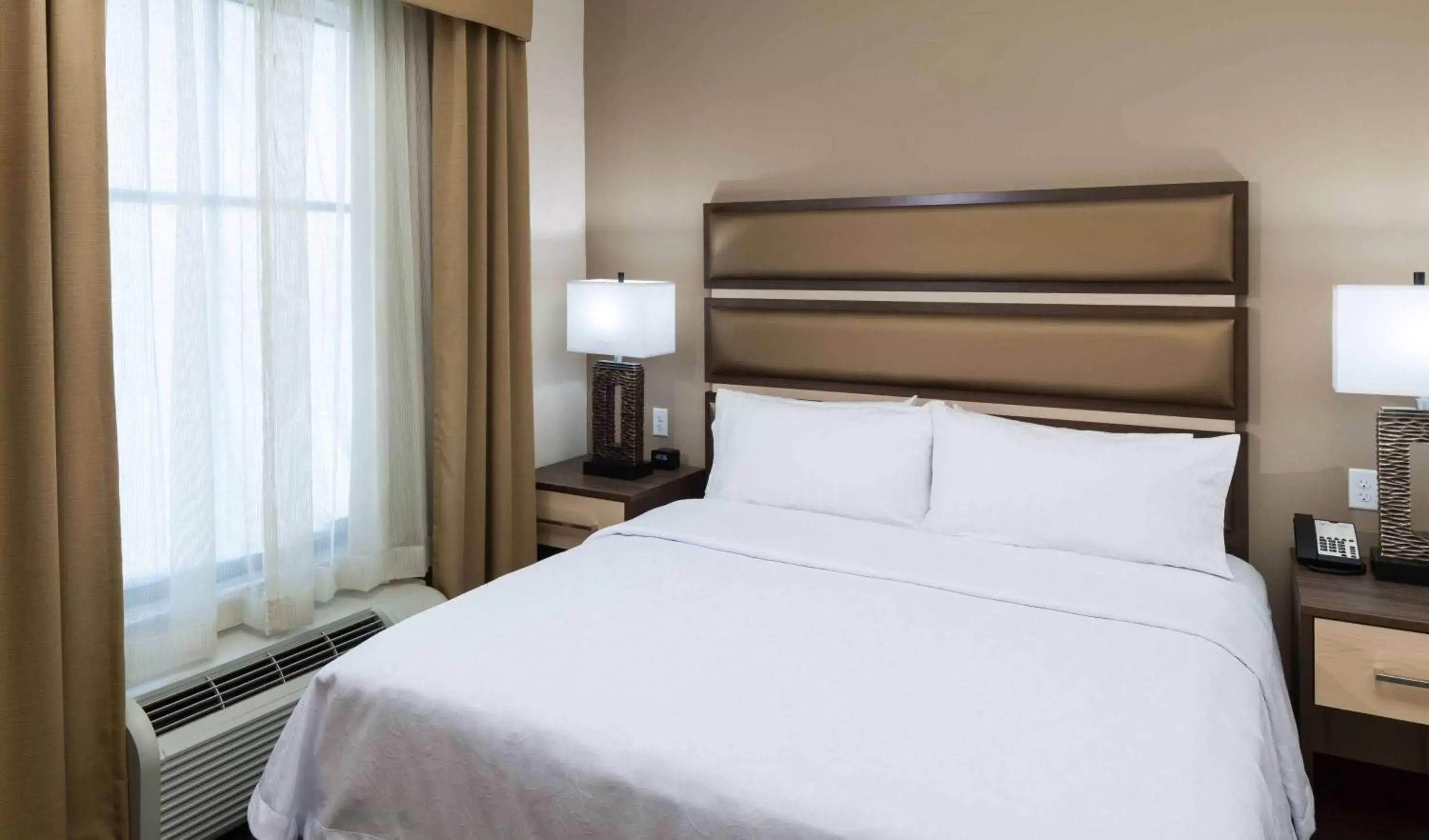 Bed in Homewood Suites by Hilton Cape Canaveral-Cocoa Beach