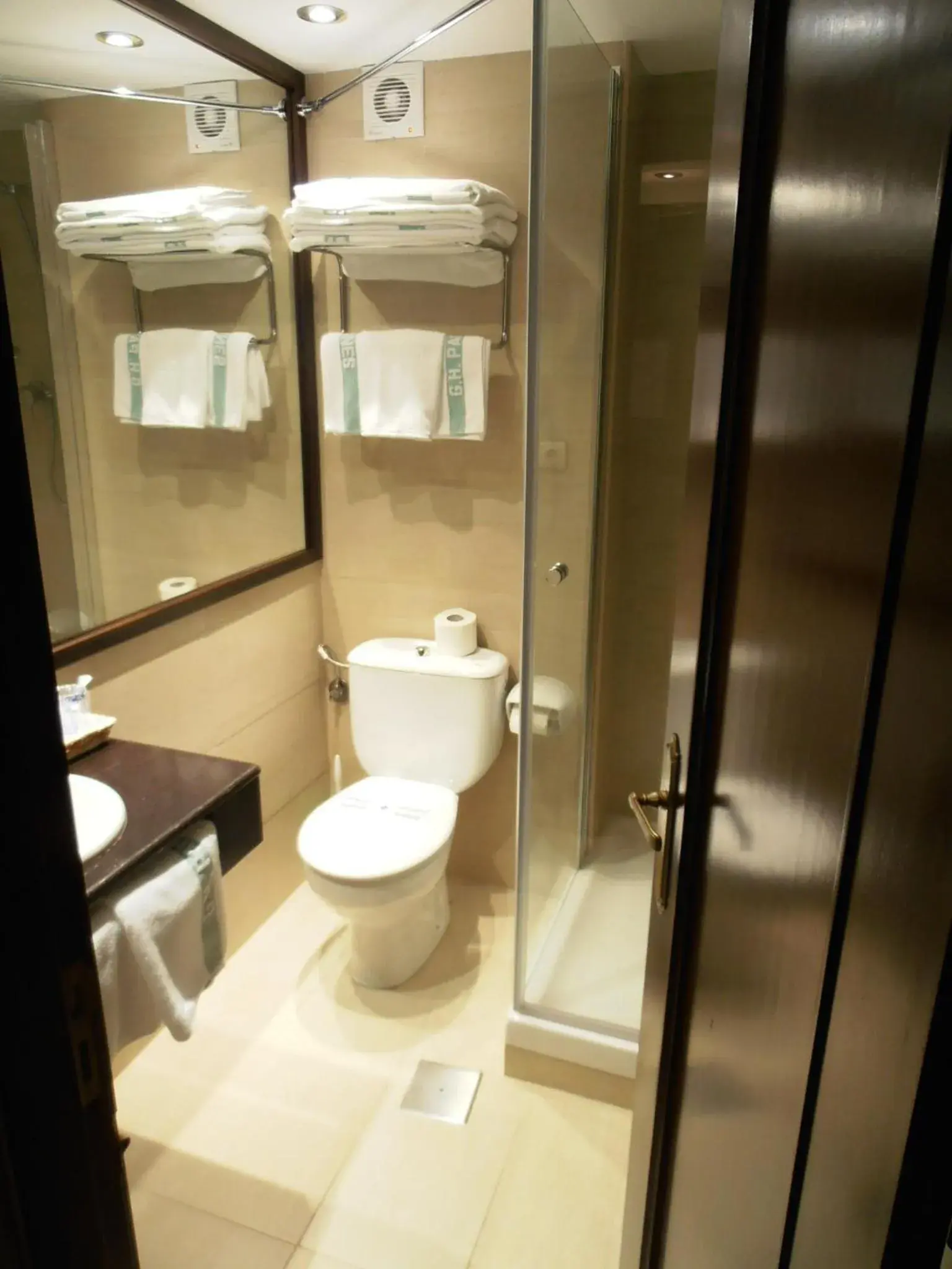 Bathroom in Gran Hotel Paraiso
