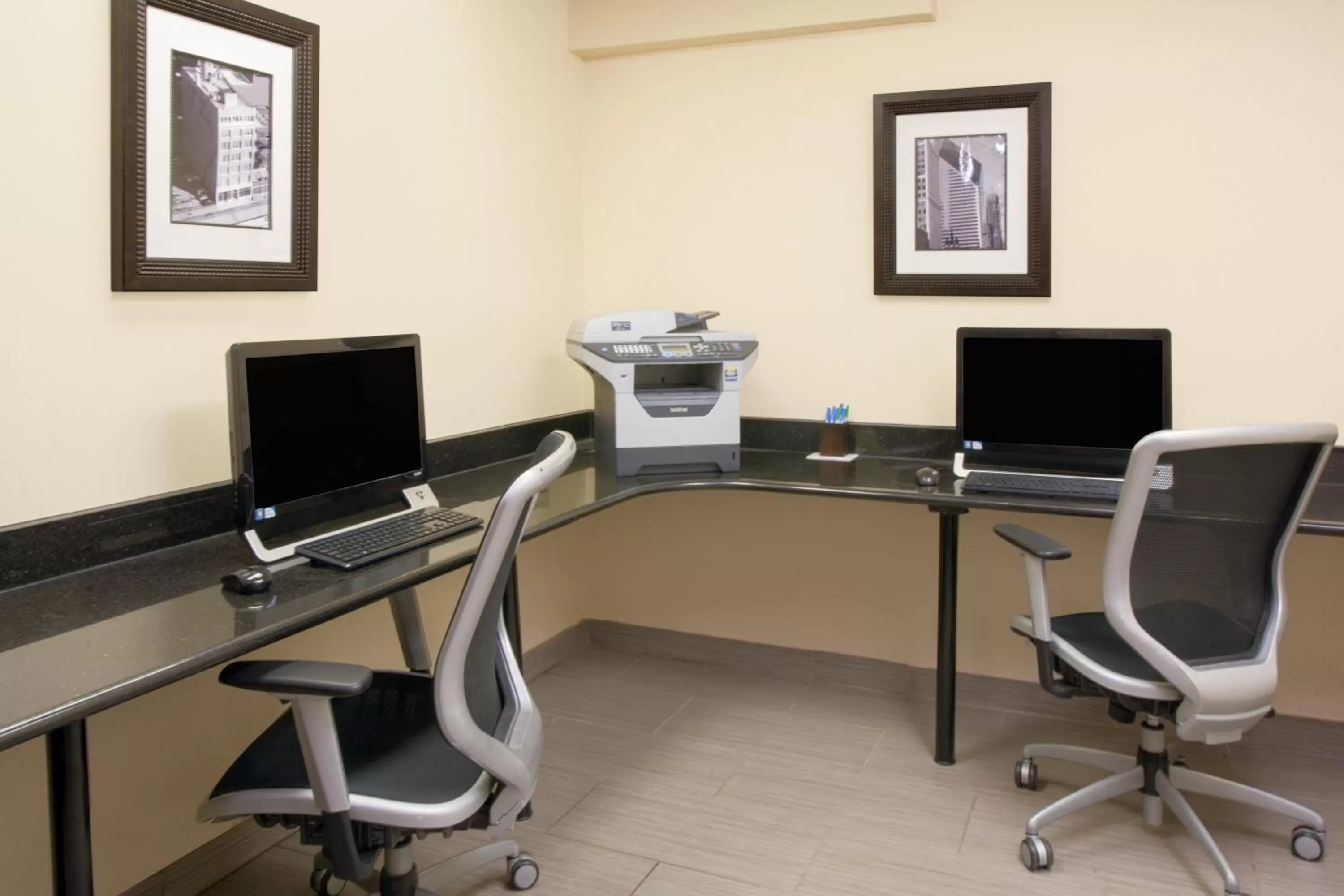 Business facilities in Wyndham Garden Schaumburg Chicago Northwest