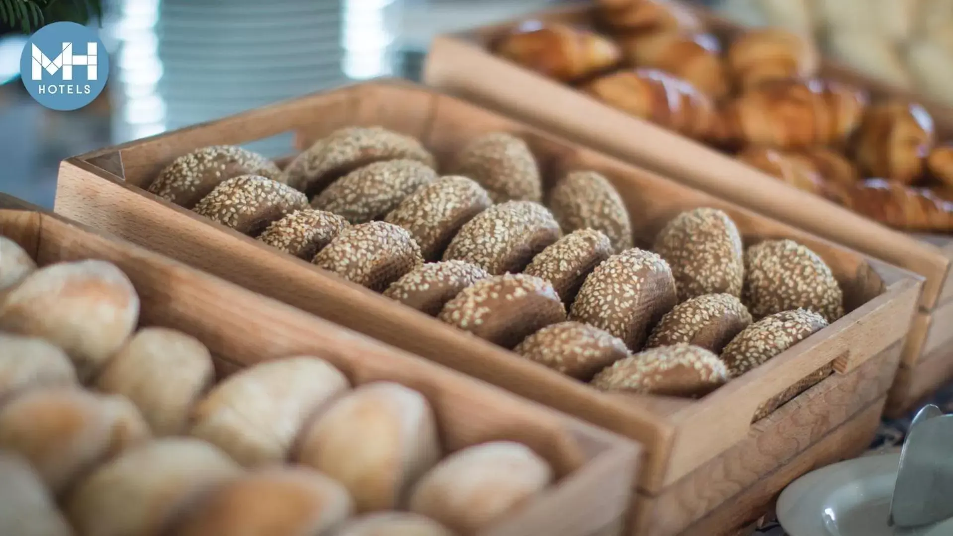 Breakfast in MH Atlantico Breakfast in MH Atlantico