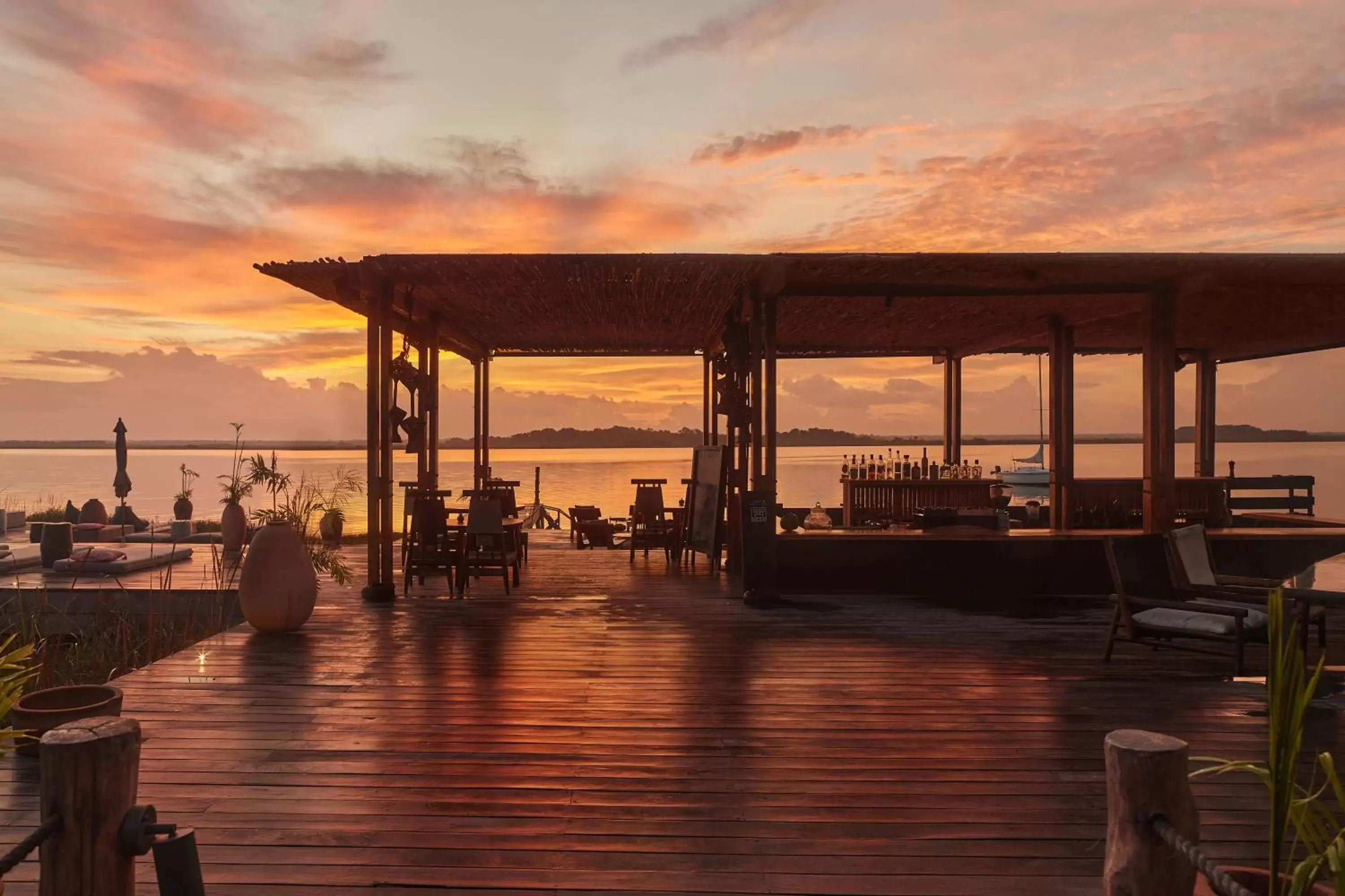 Lounge or bar, Sunrise/Sunset in Our Habitas Bacalar