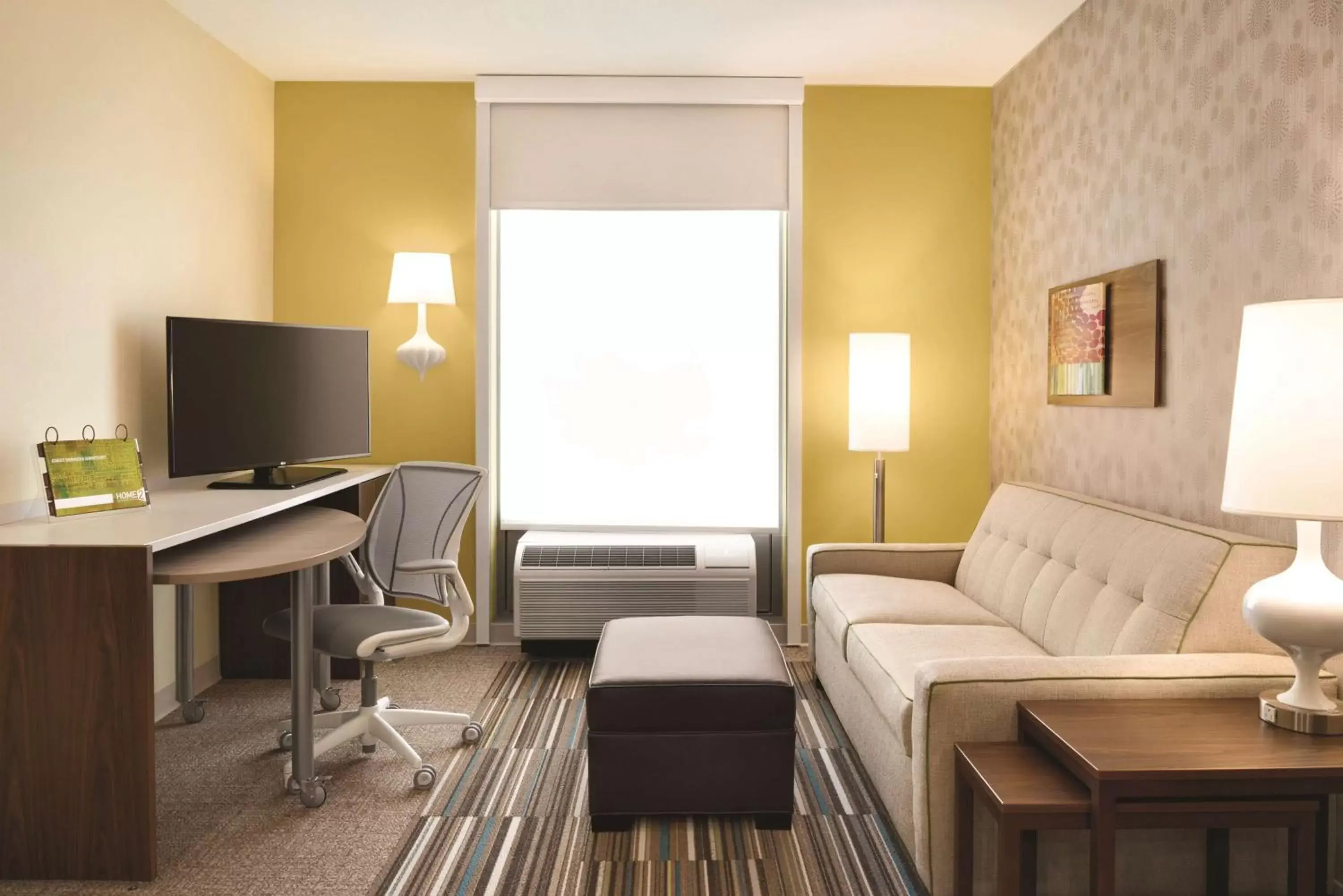 Bedroom, Seating Area in Home2 Suites By Hilton Columbus Dublin