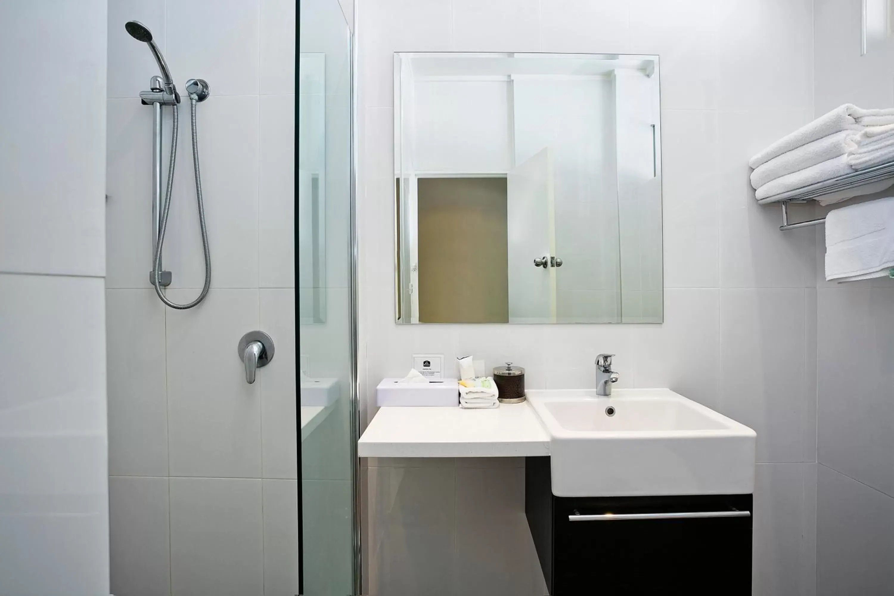 Bathroom in Best Western Sanctuary Inn